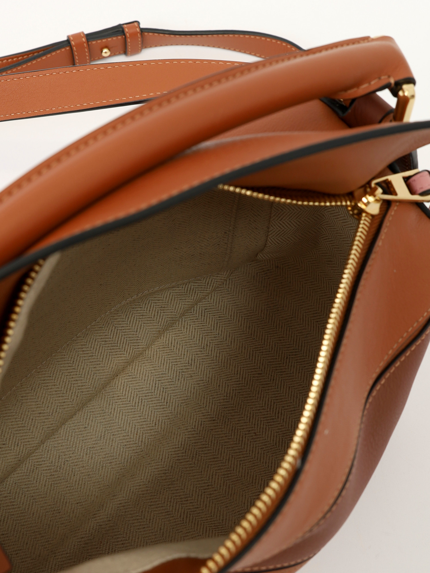 Loewe Puzzle  10