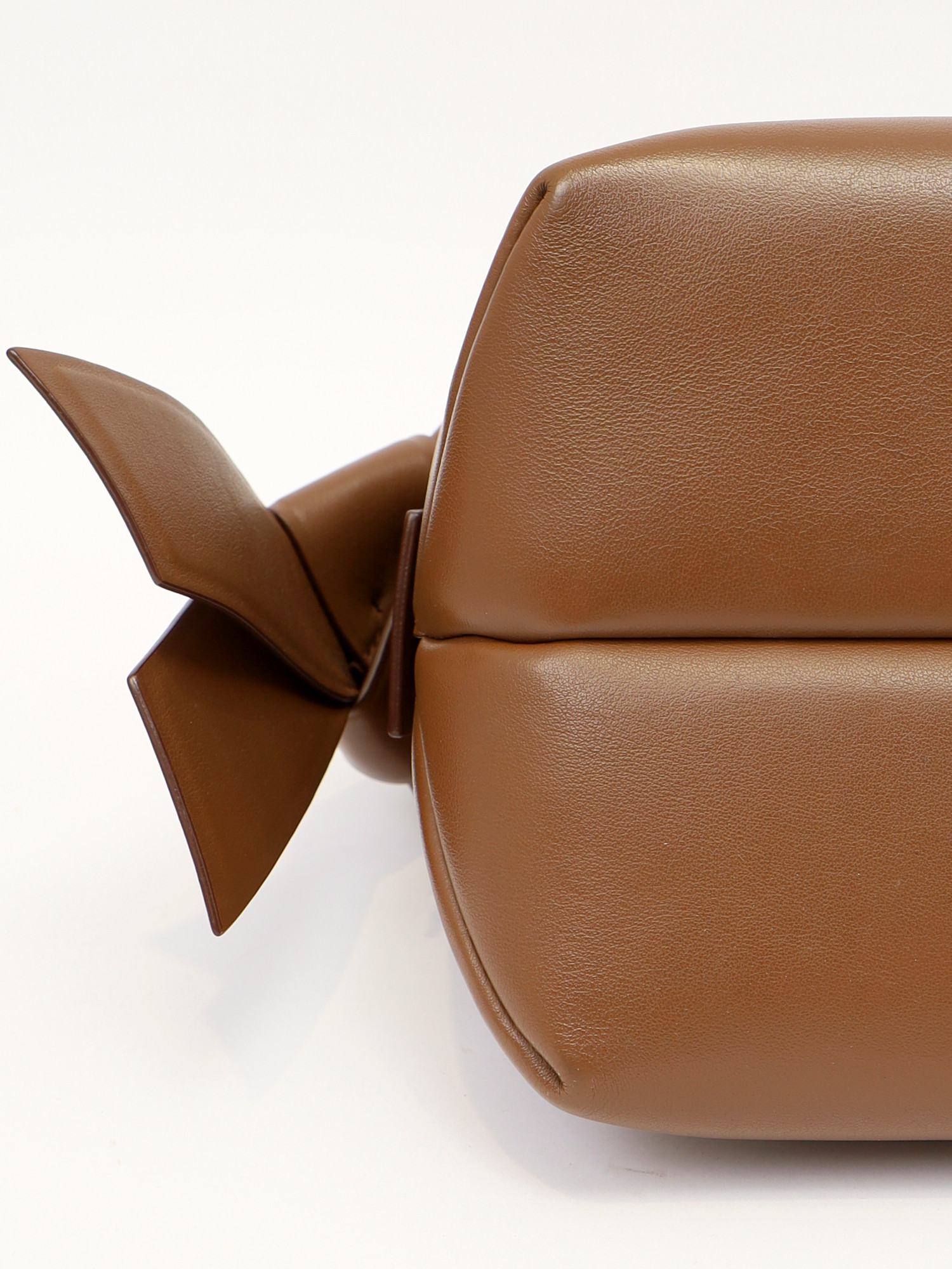 Acne Studios Musubi 8