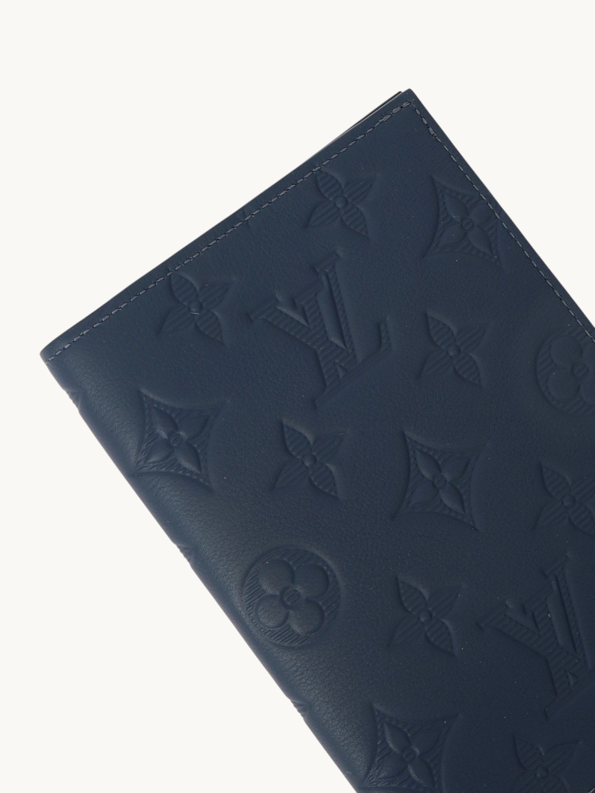 Louis Vuitton Case 3