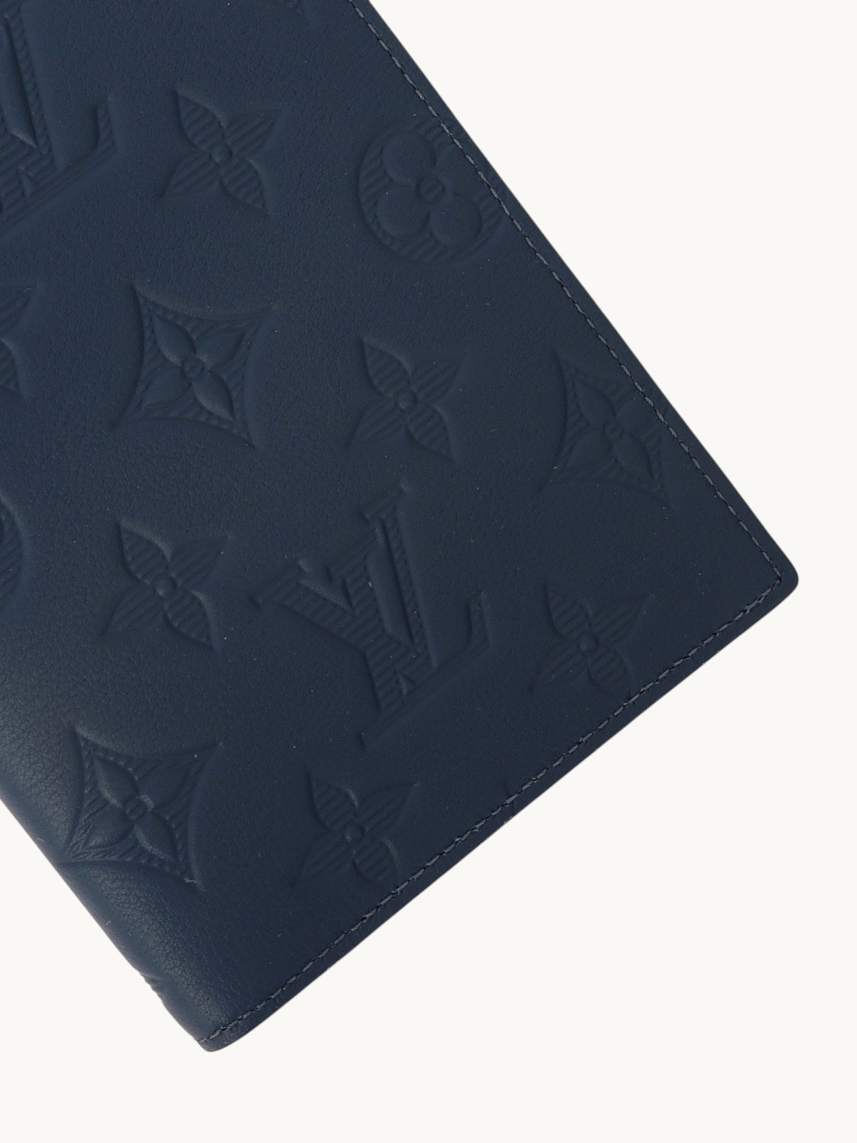 Louis Vuitton Case 4