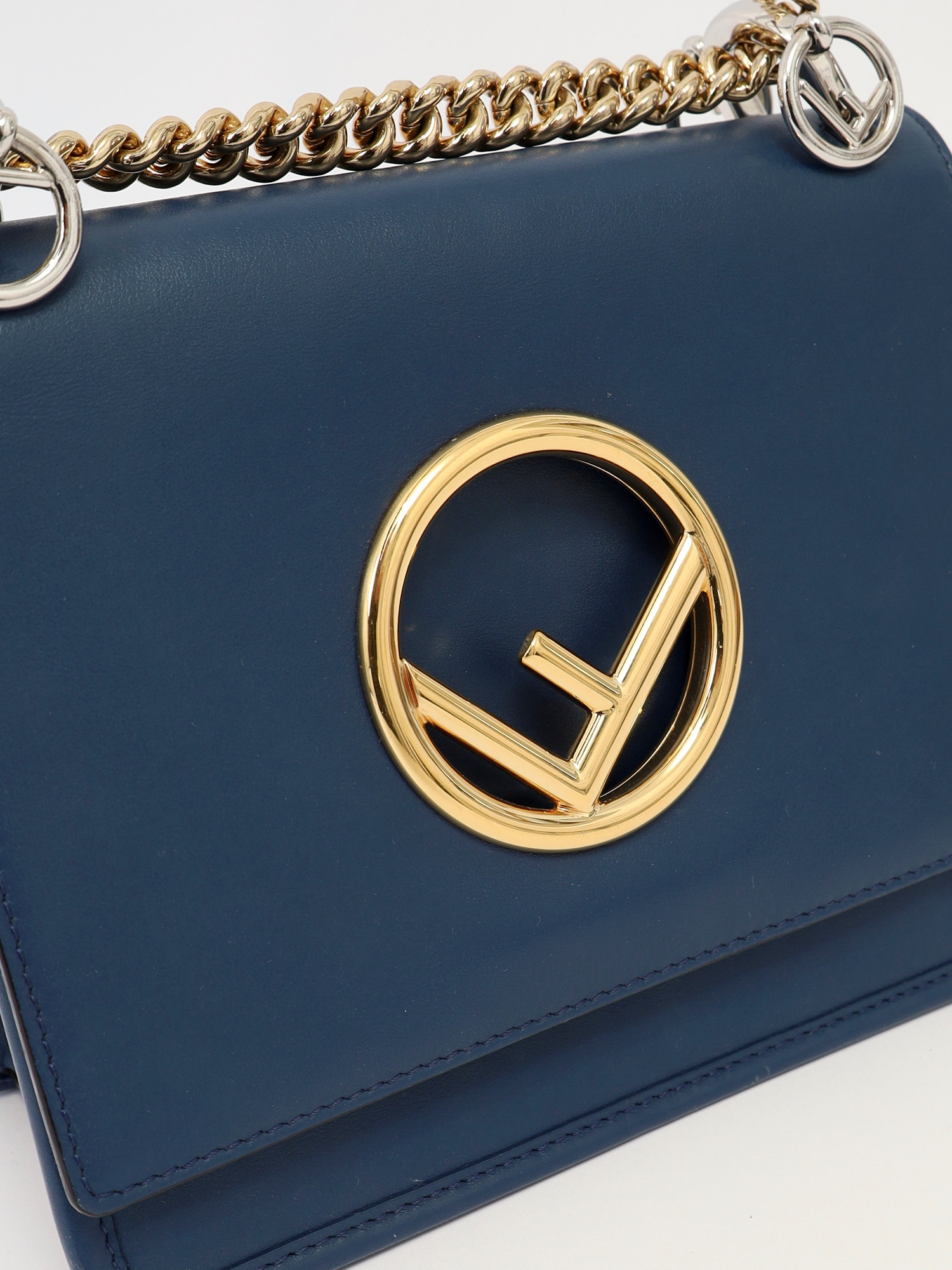 Сумки Fendi Kan I изображение #6