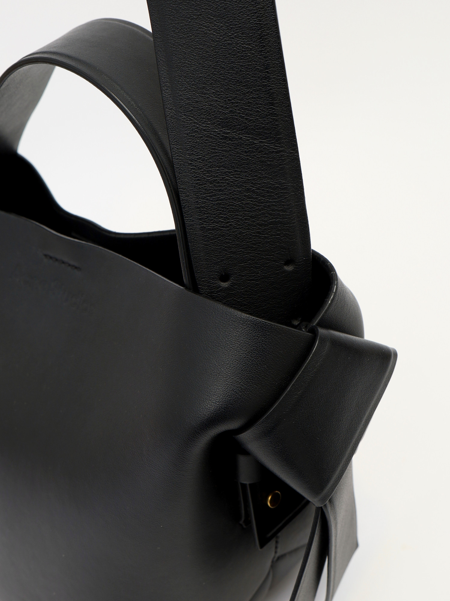 Acne Studios Musubi 7