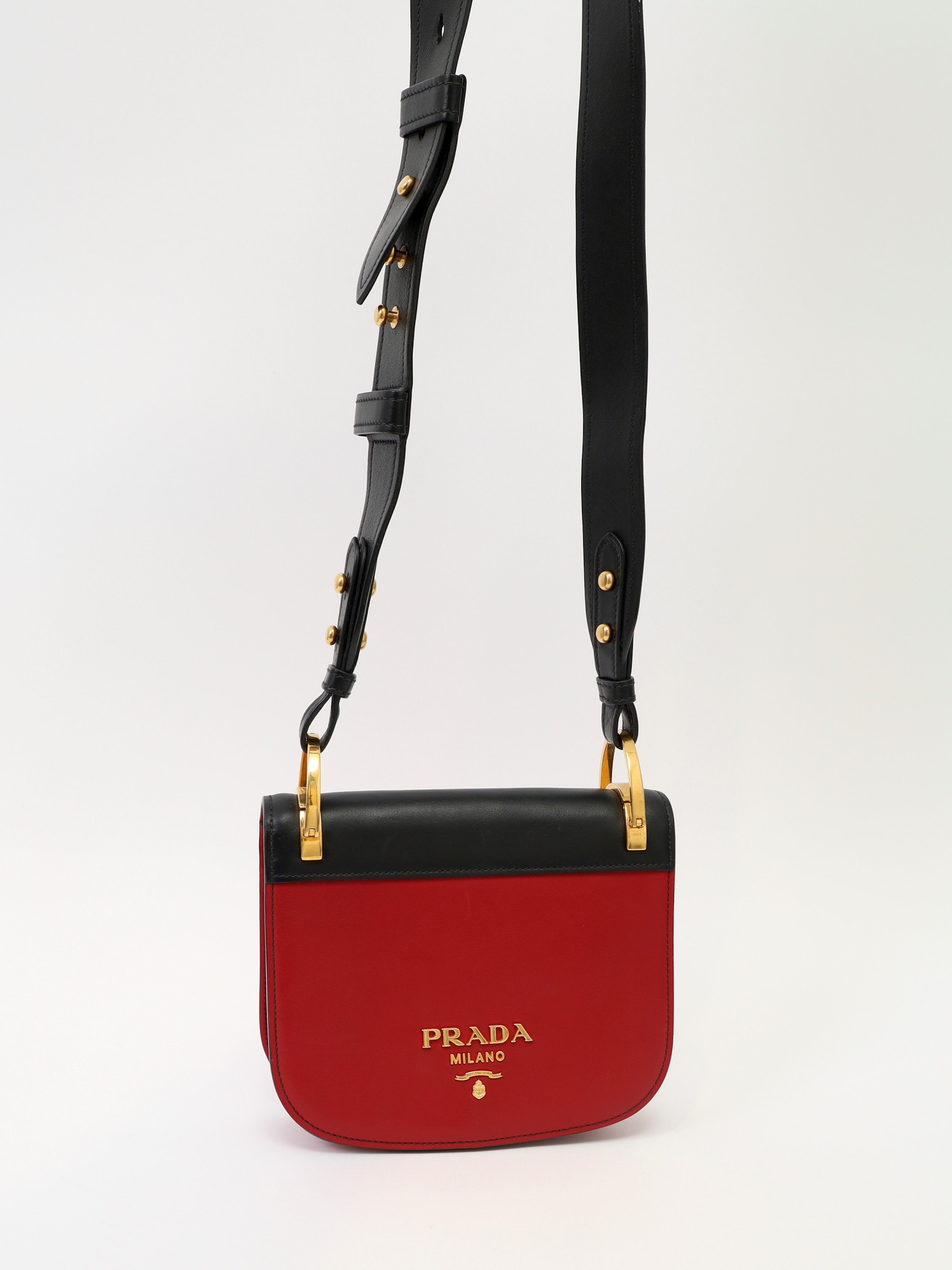 Prada Pionniere 4