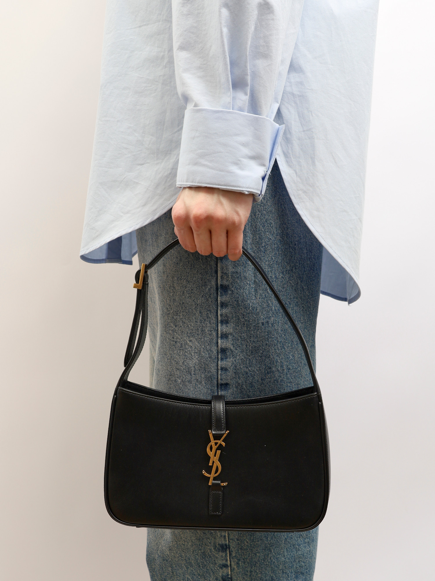 Saint Laurent Le 5 a 7  1