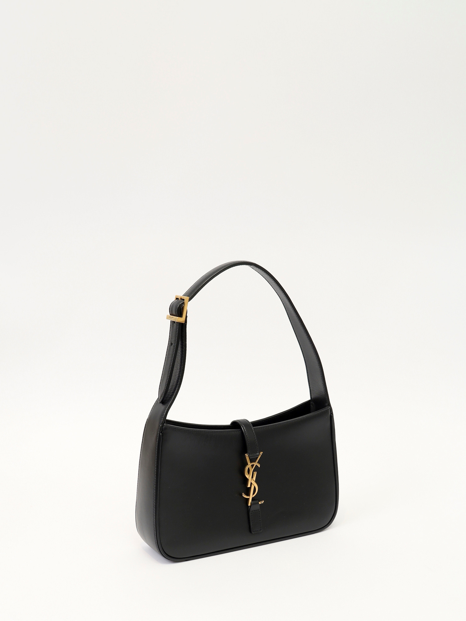 Saint Laurent Le 5 a 7  2