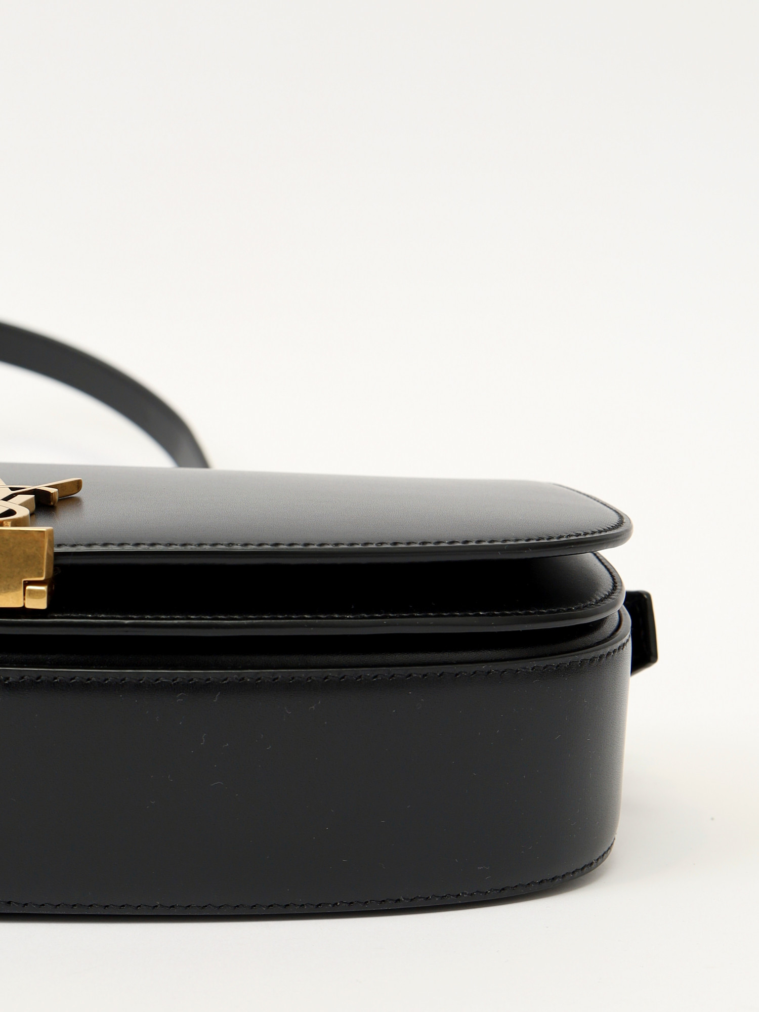 Saint Laurent Voltaire  9