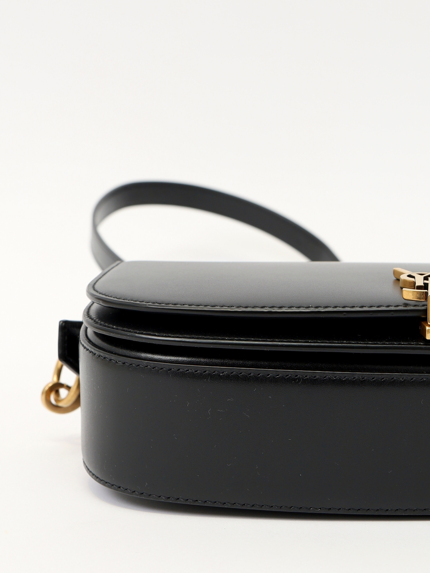 Saint Laurent Voltaire  8