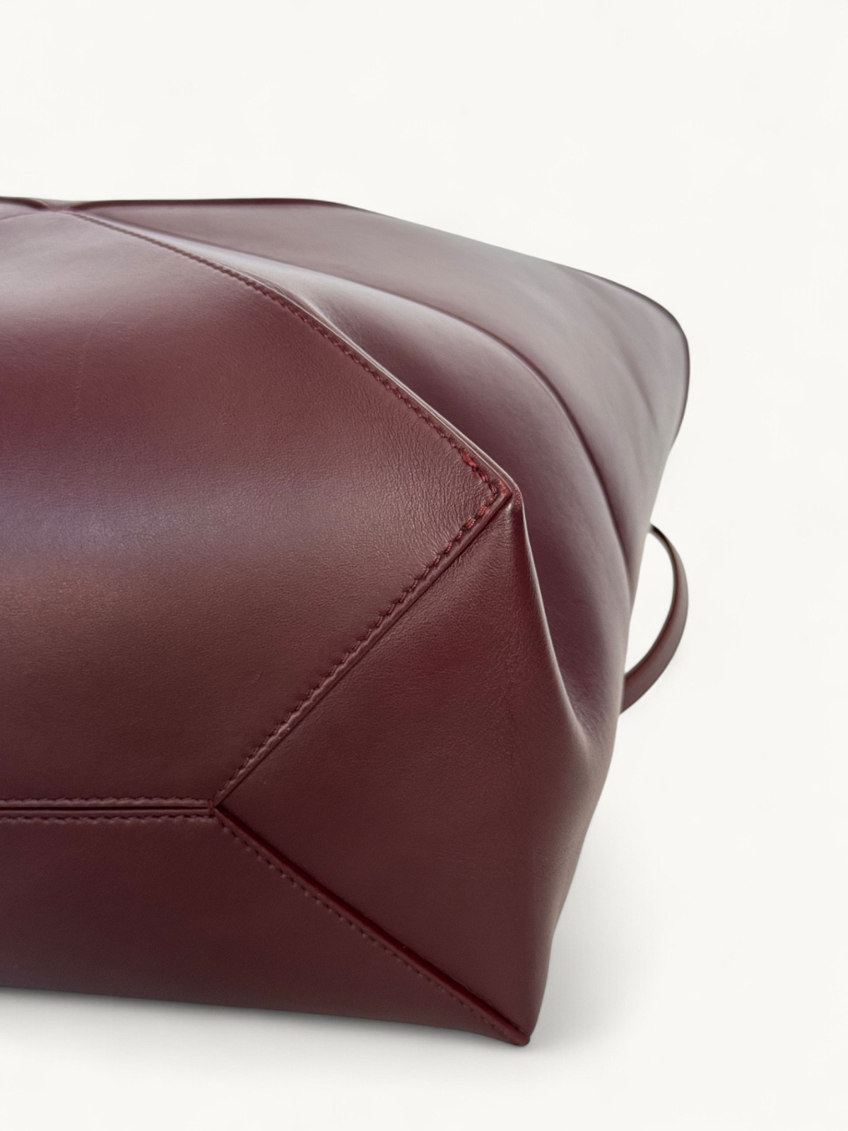 Loewe Puzzle 4