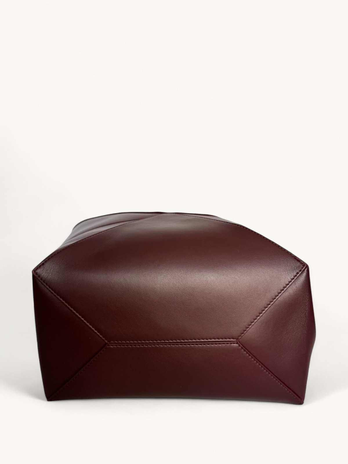 Loewe Puzzle 7