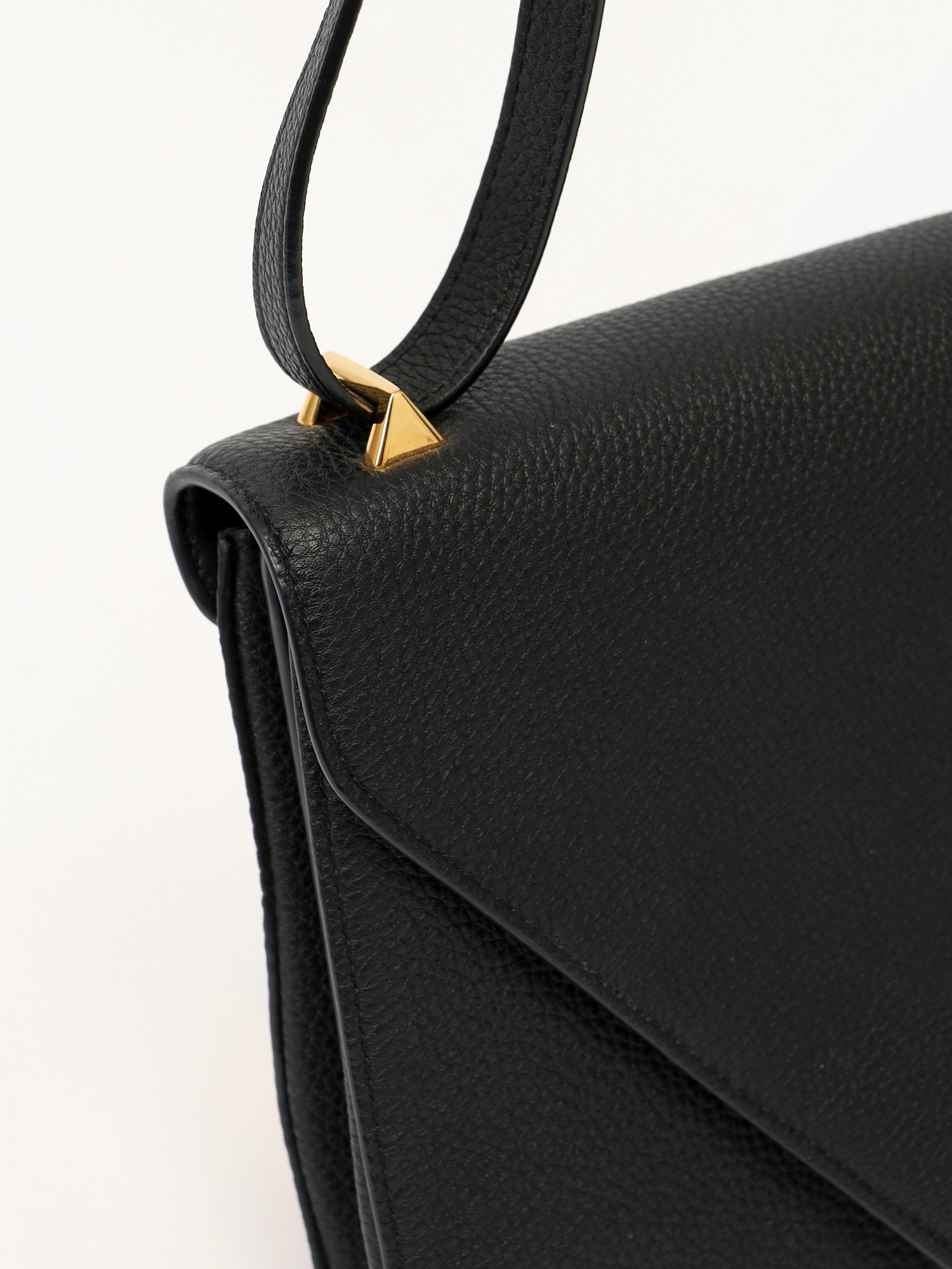 Bottega Veneta Mount  5