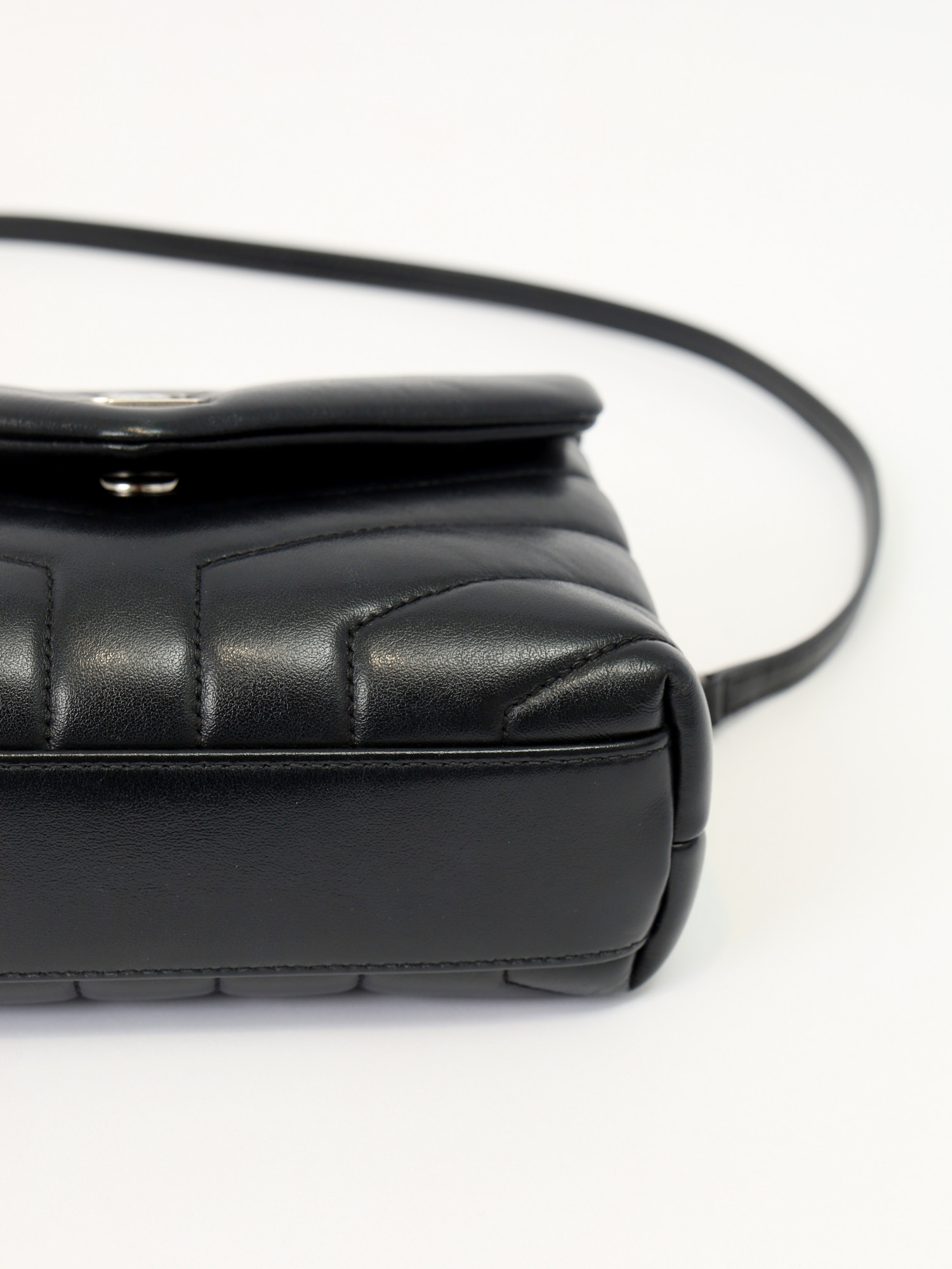 Saint Laurent Loulou 9