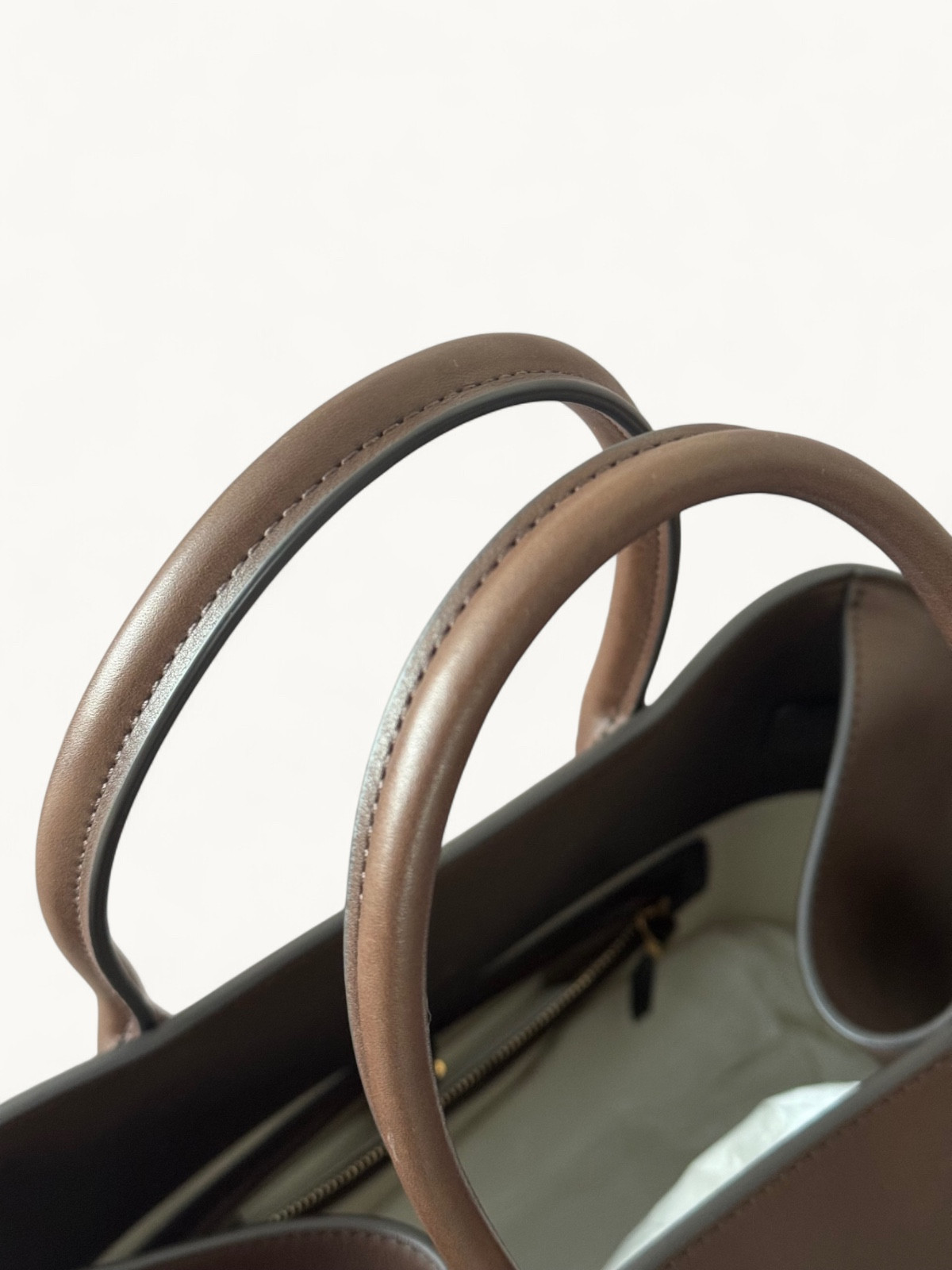 The Row Margaux 15 5