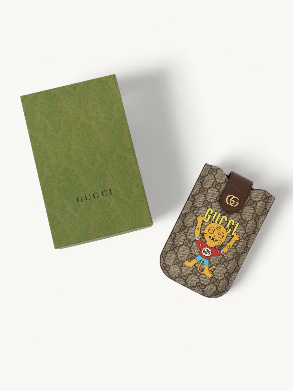 Gucci GG Supreme  2