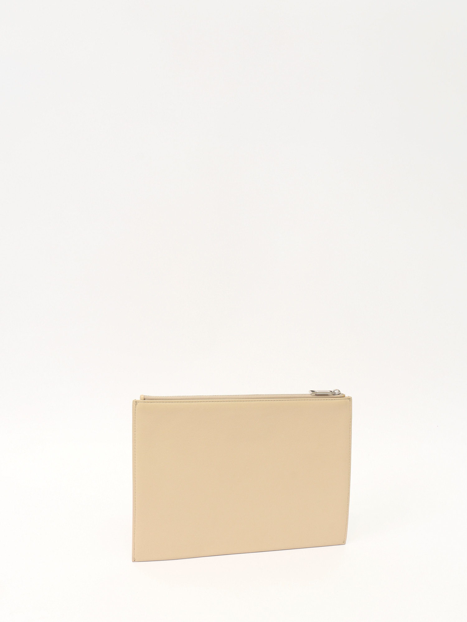 Dior Case 3