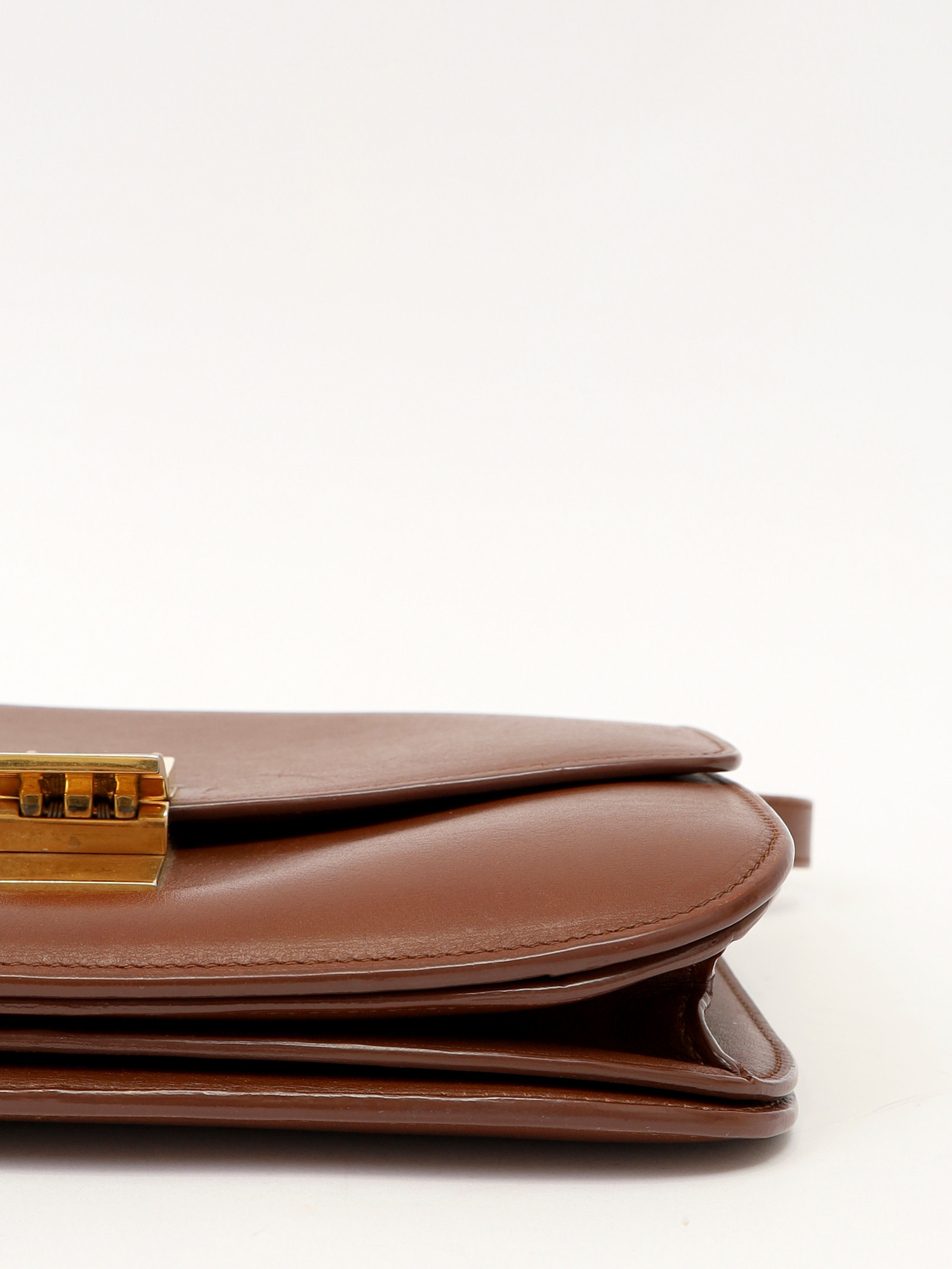 Celine Classic  9