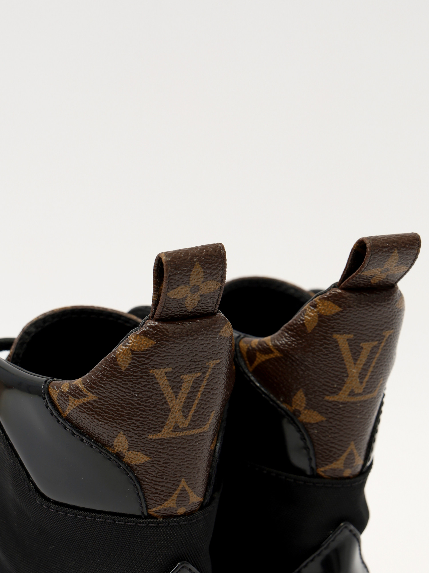 Louis Vuitton Shoes 39 7