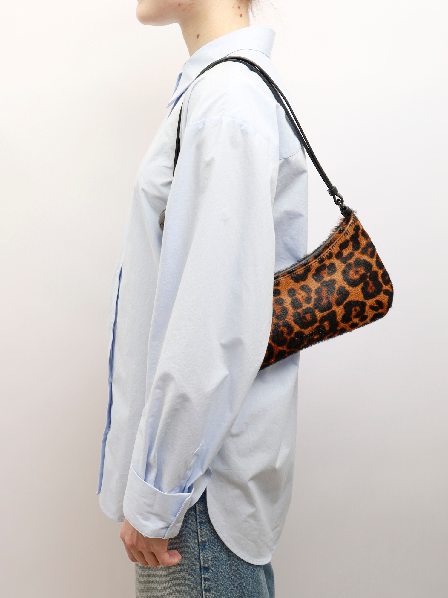 Jacquemus Le Bisou 1