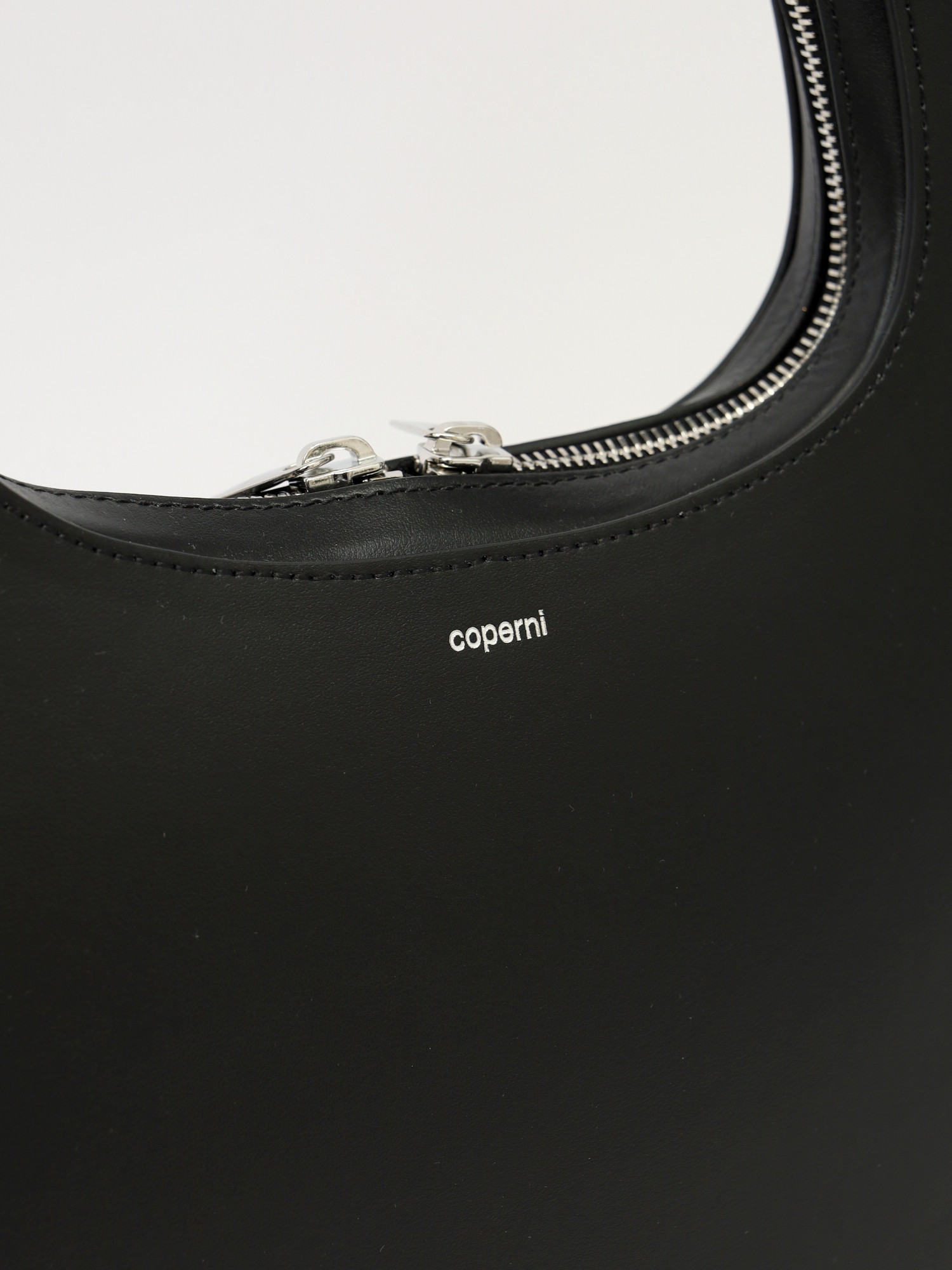 Coperni Swipe  4