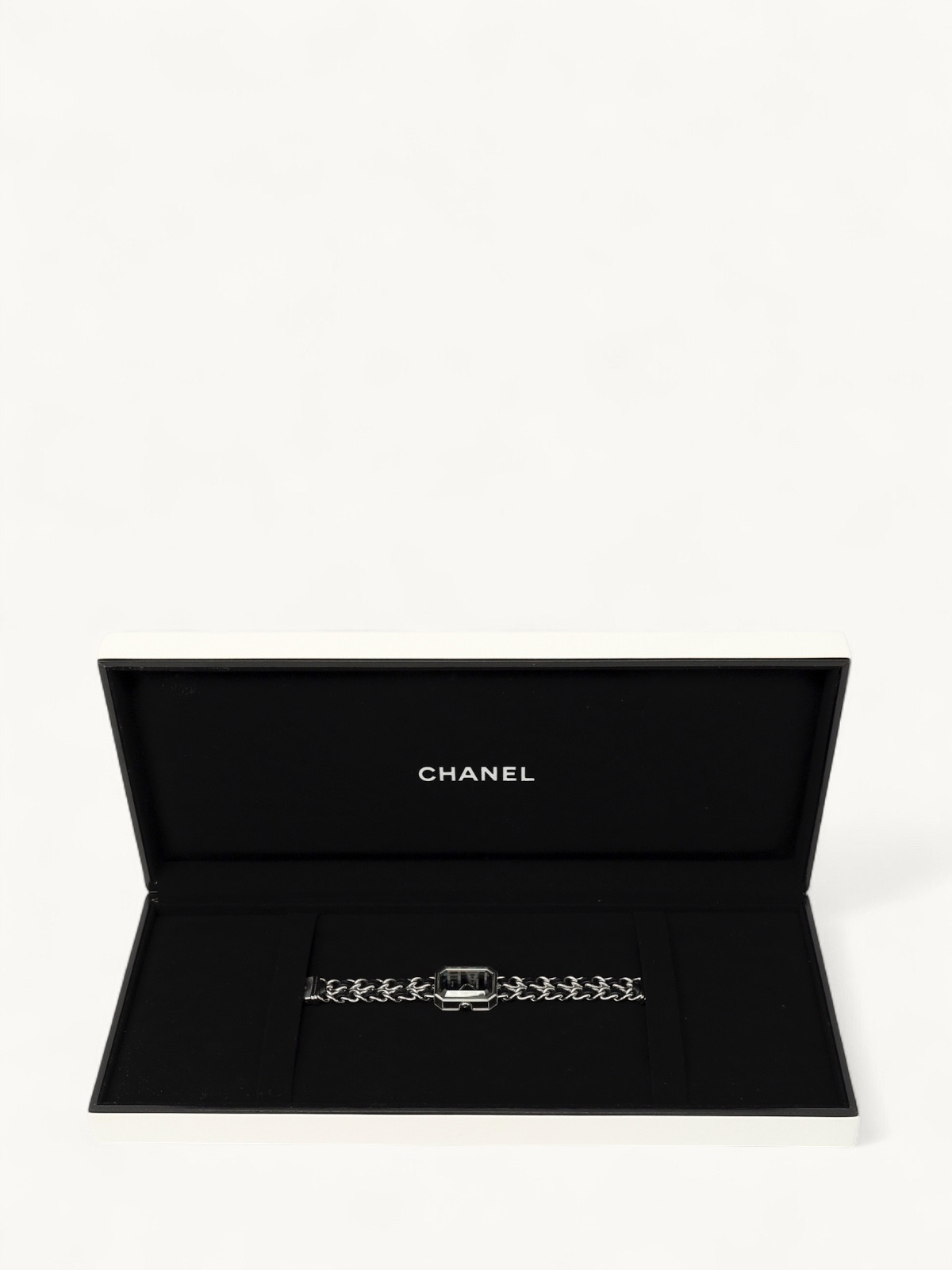 Chanel Première 2