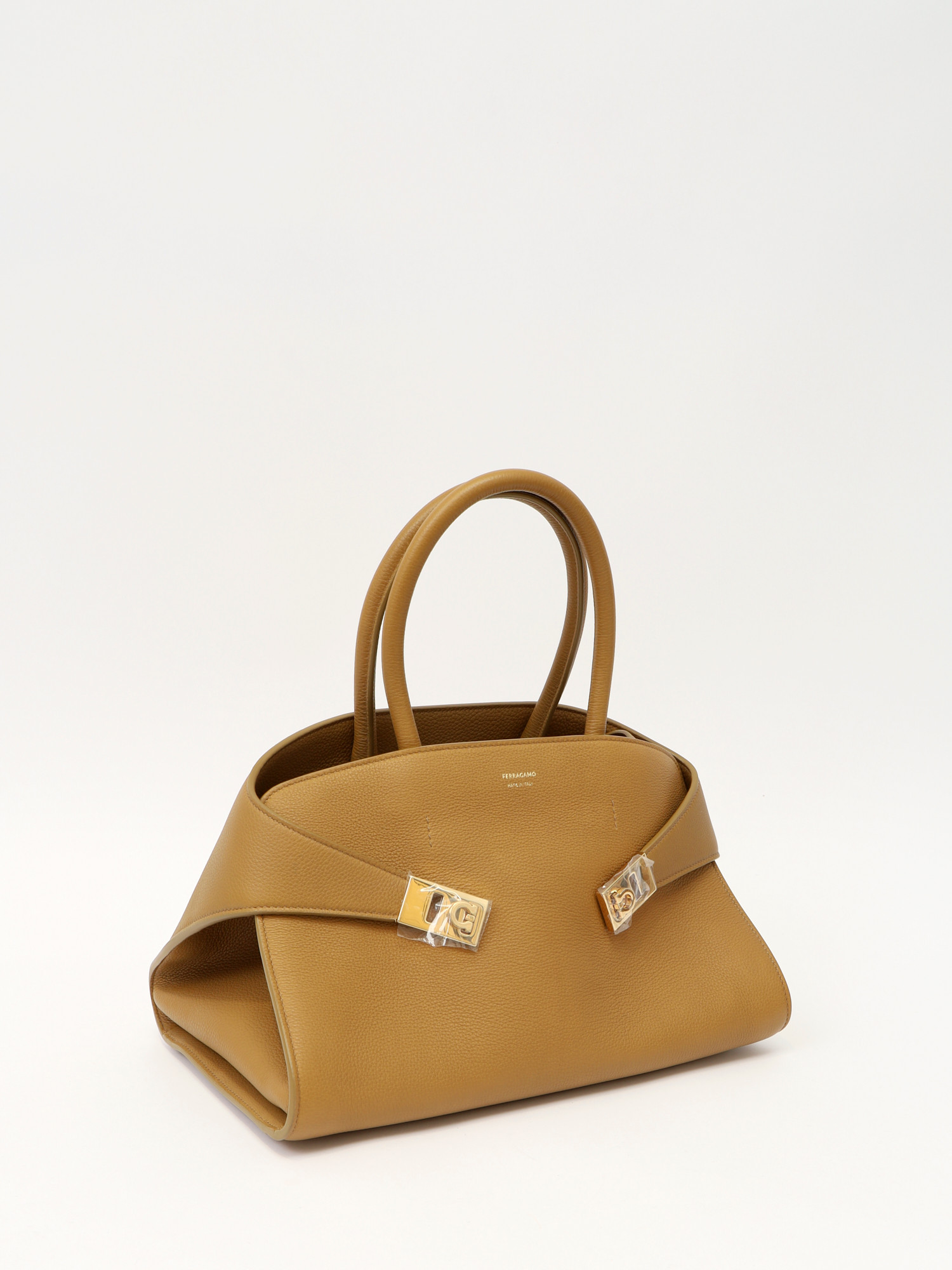Salvatore Ferragamo Hug 2