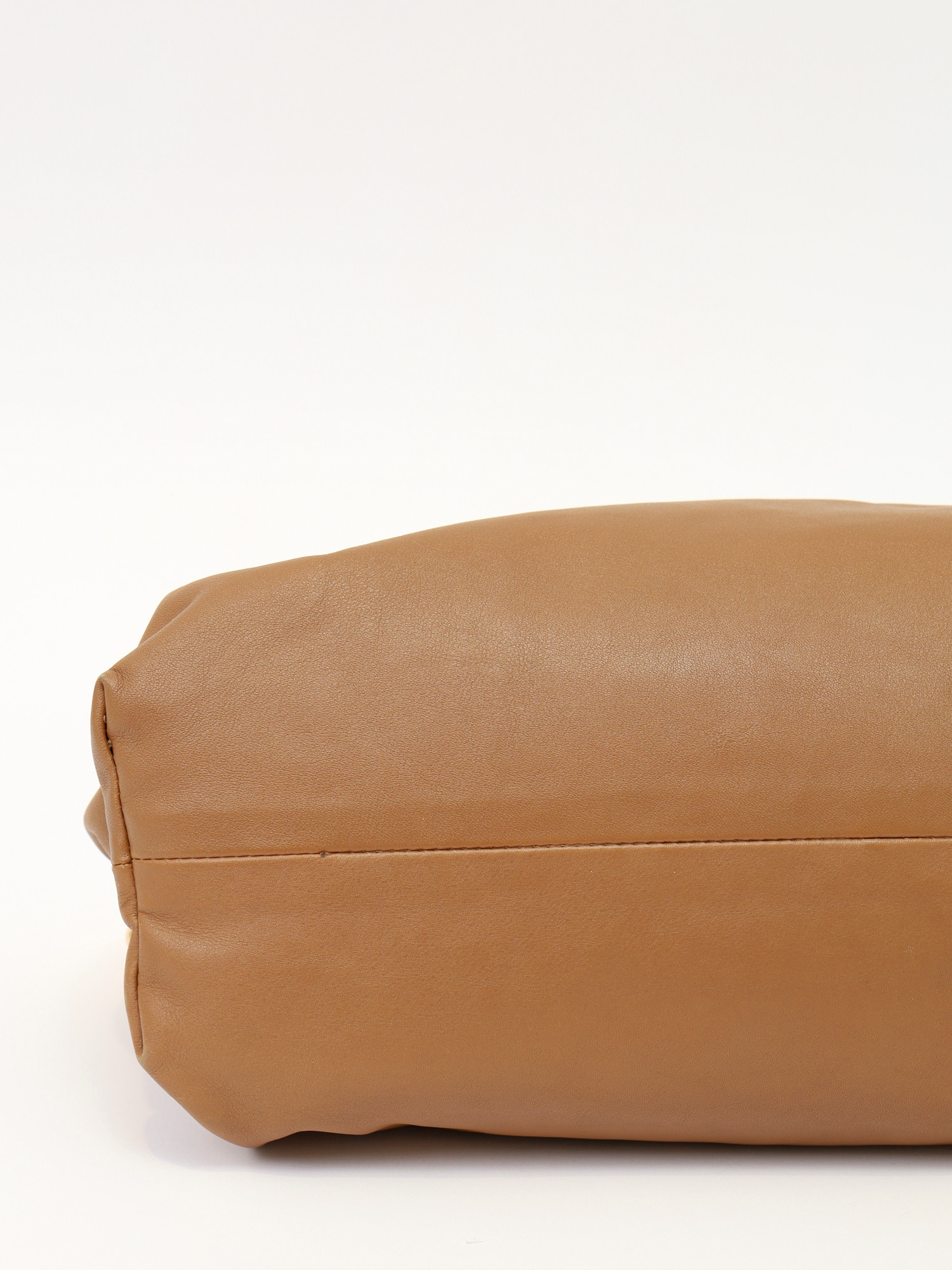 Сумки Bottega Veneta Pouch изображение #8