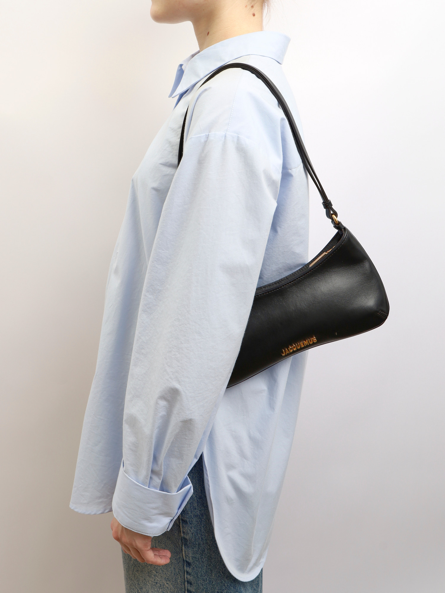 Jacquemus Le Bisou 1