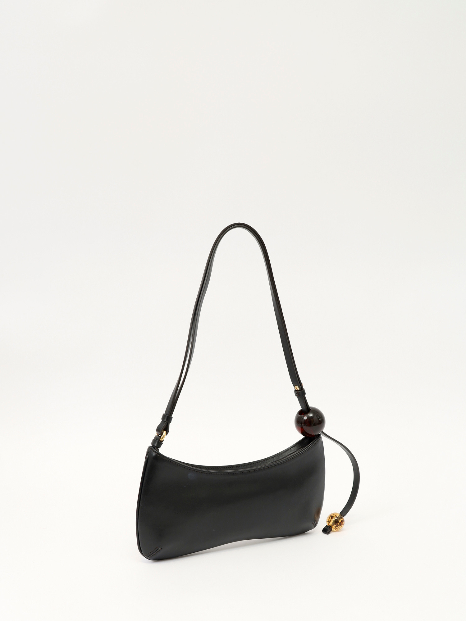 Jacquemus Le Bisou 3