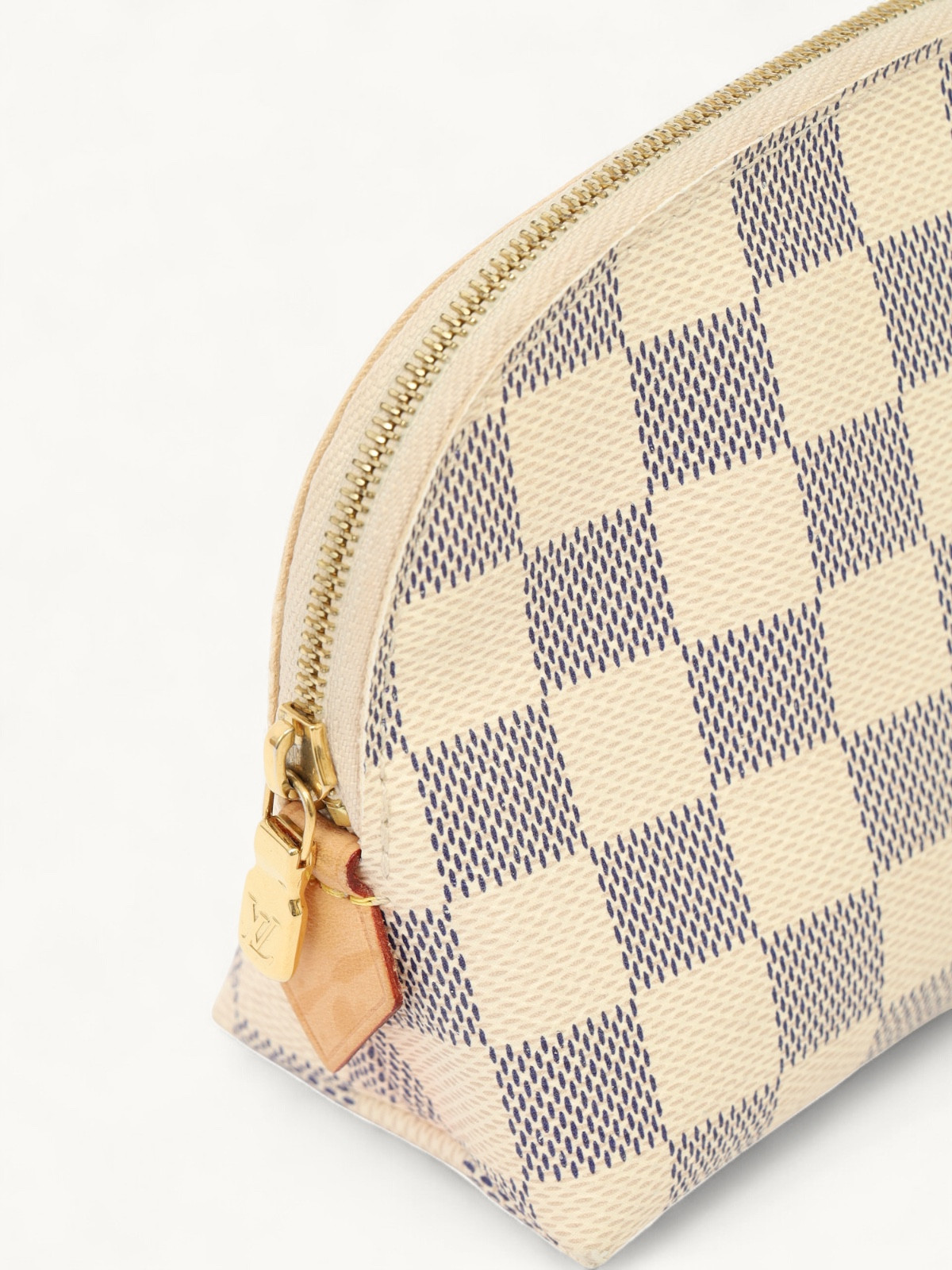 Louis Vuitton Case  3