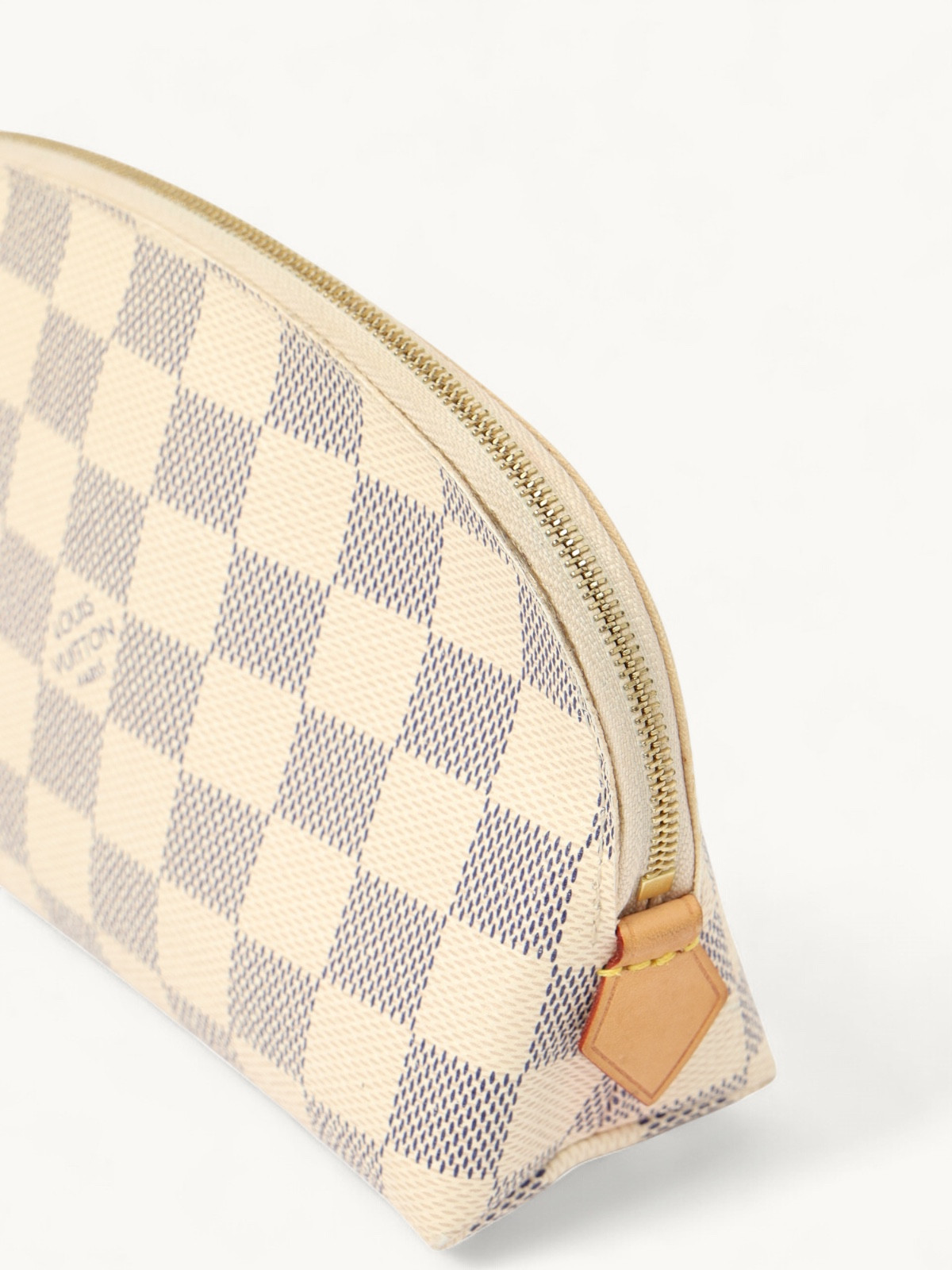 Louis Vuitton Case  4