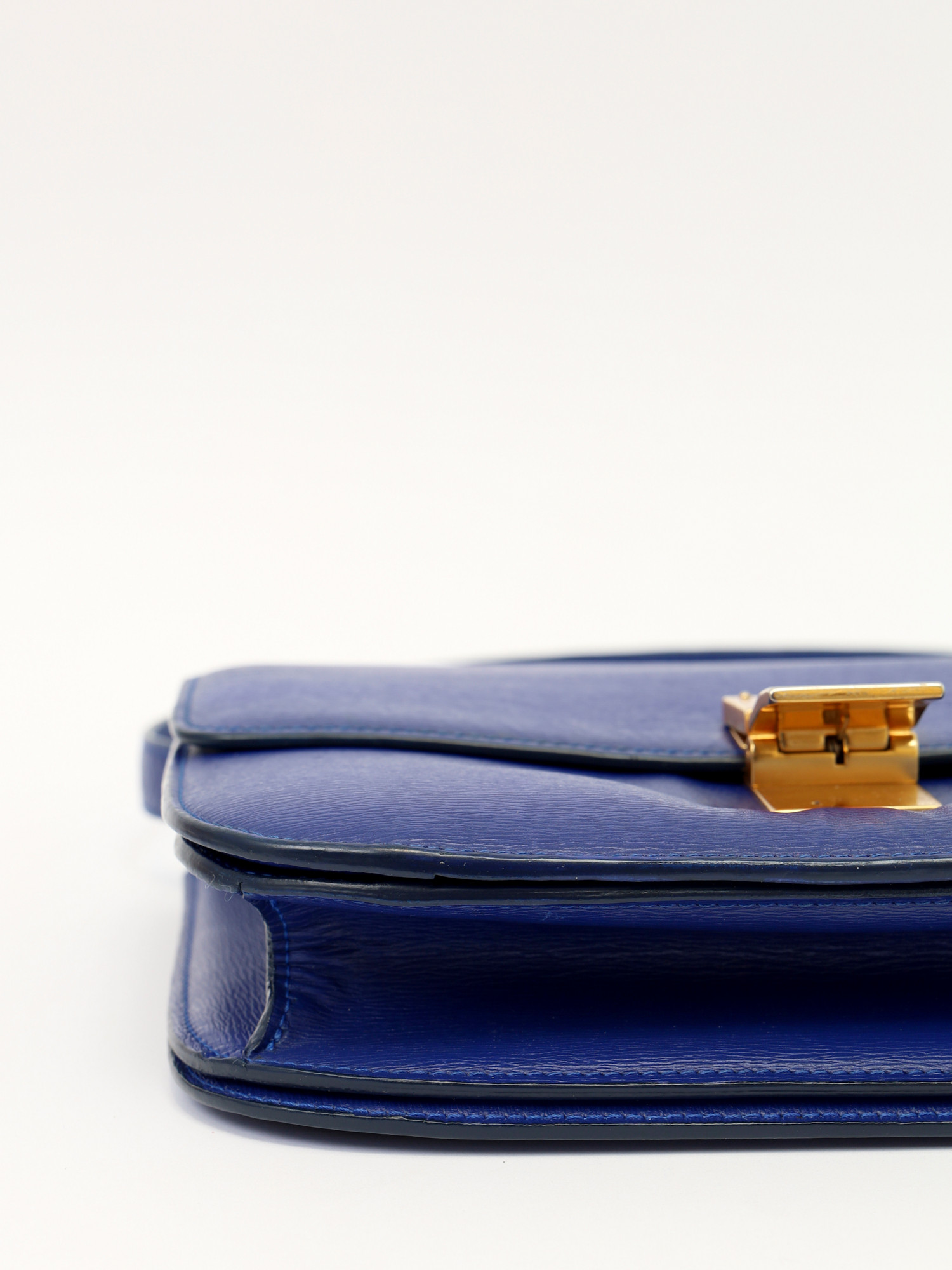 Celine Classic  8