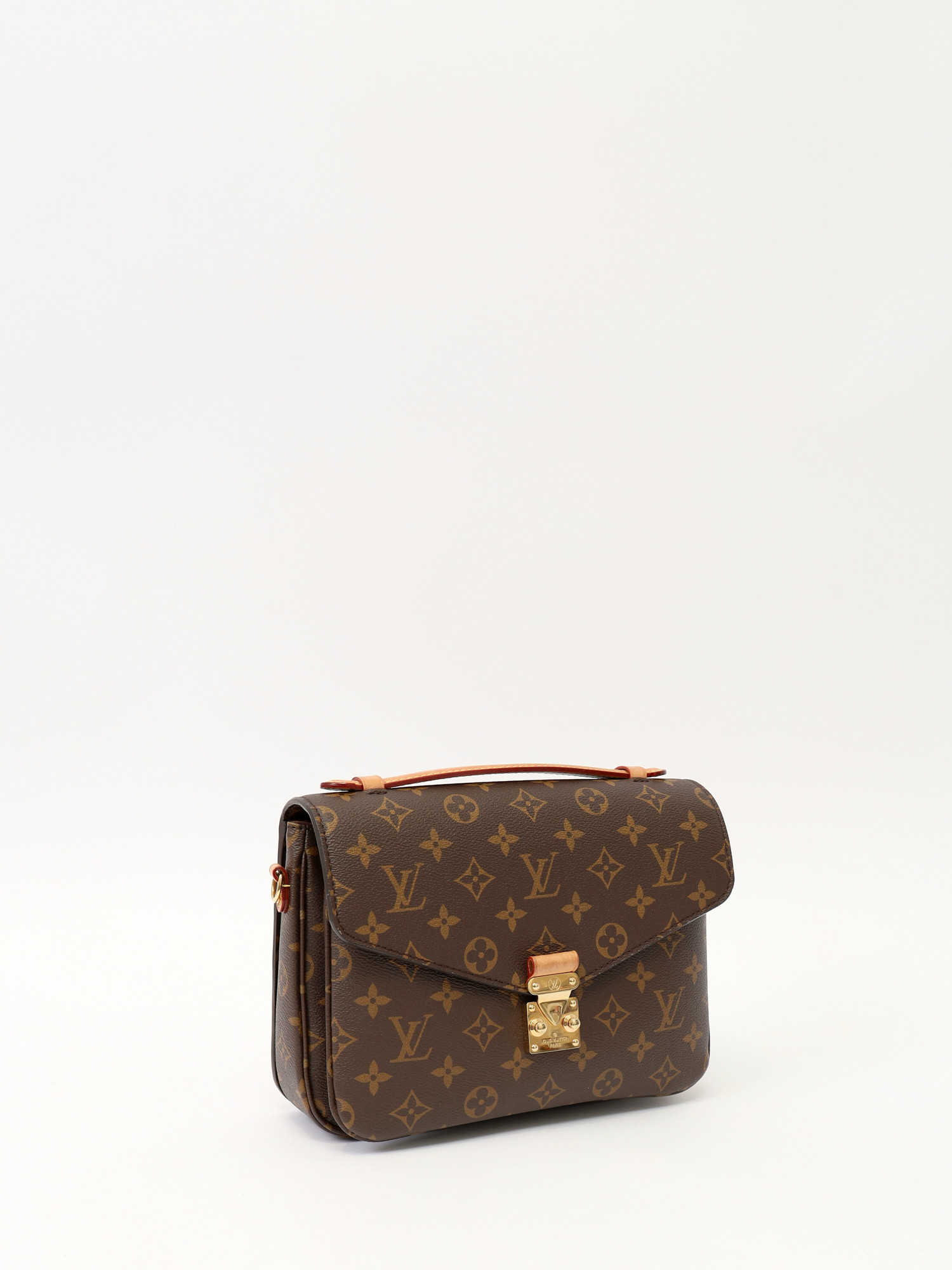 Louis Vuitton Pochette Metis  2