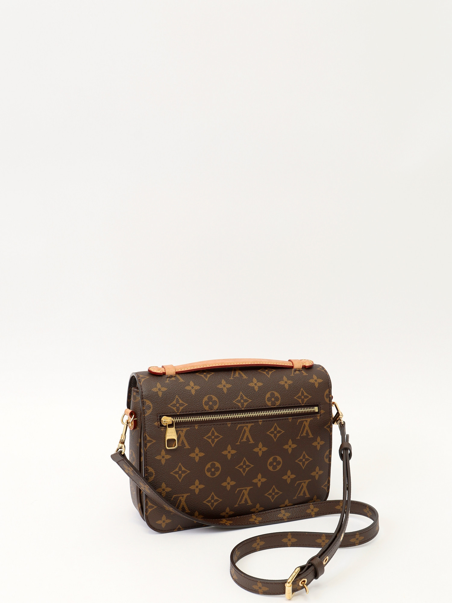 Louis Vuitton Pochette Metis  3