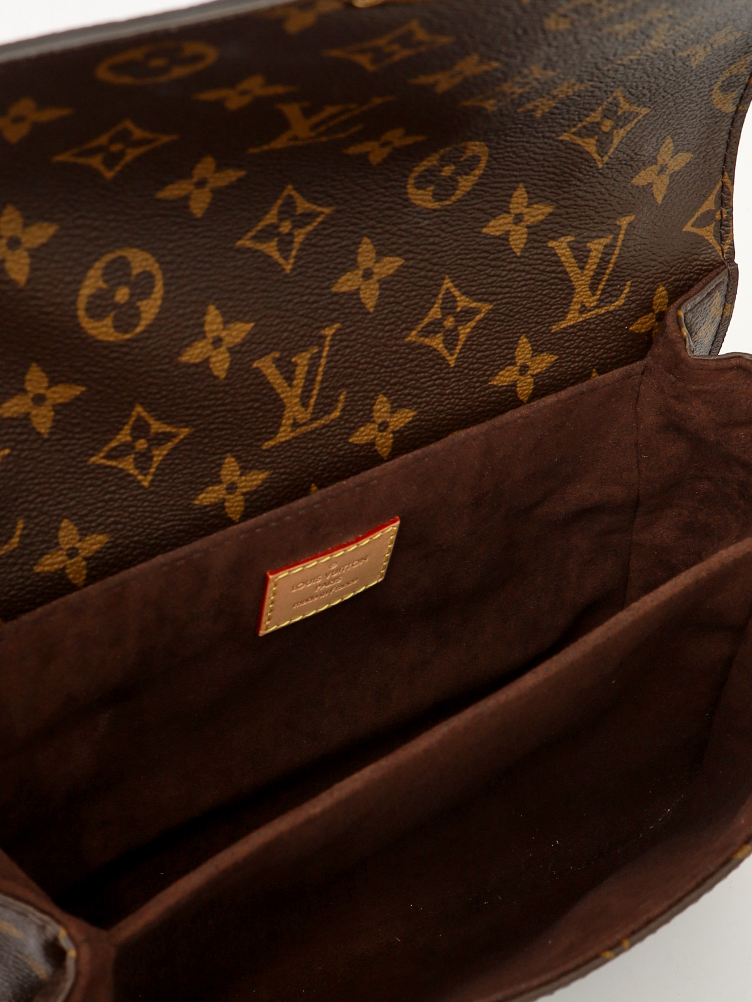 Louis Vuitton Pochette Metis  12
