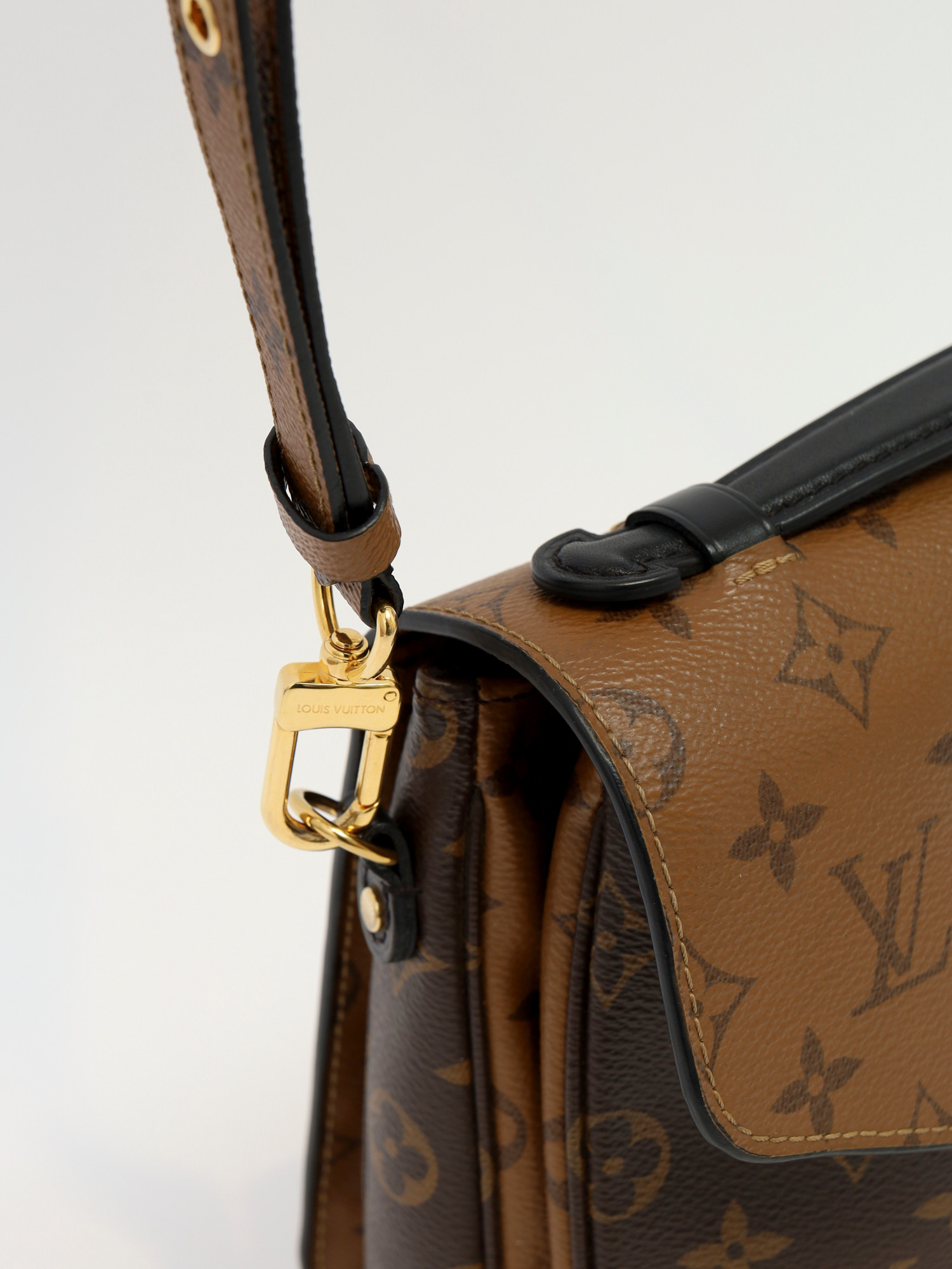 Сумки Louis Vuitton Pochette Metis изображение #7