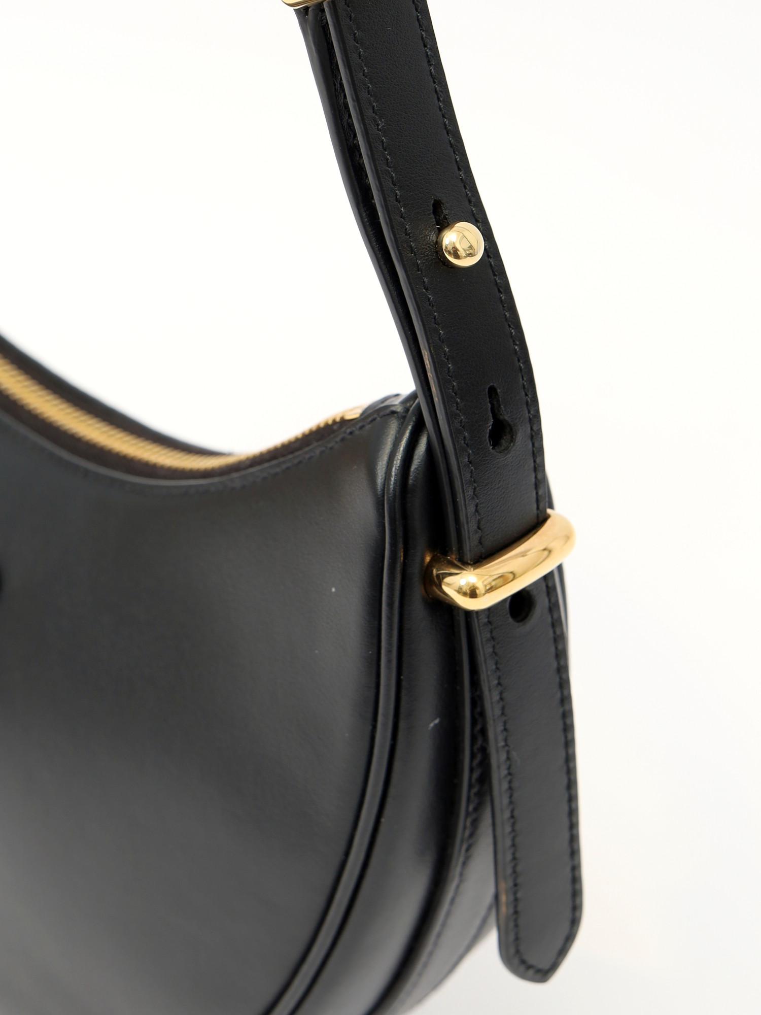 Prada Arque 6