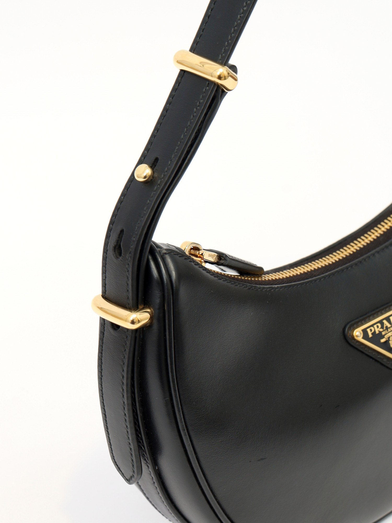 Prada Arque 5