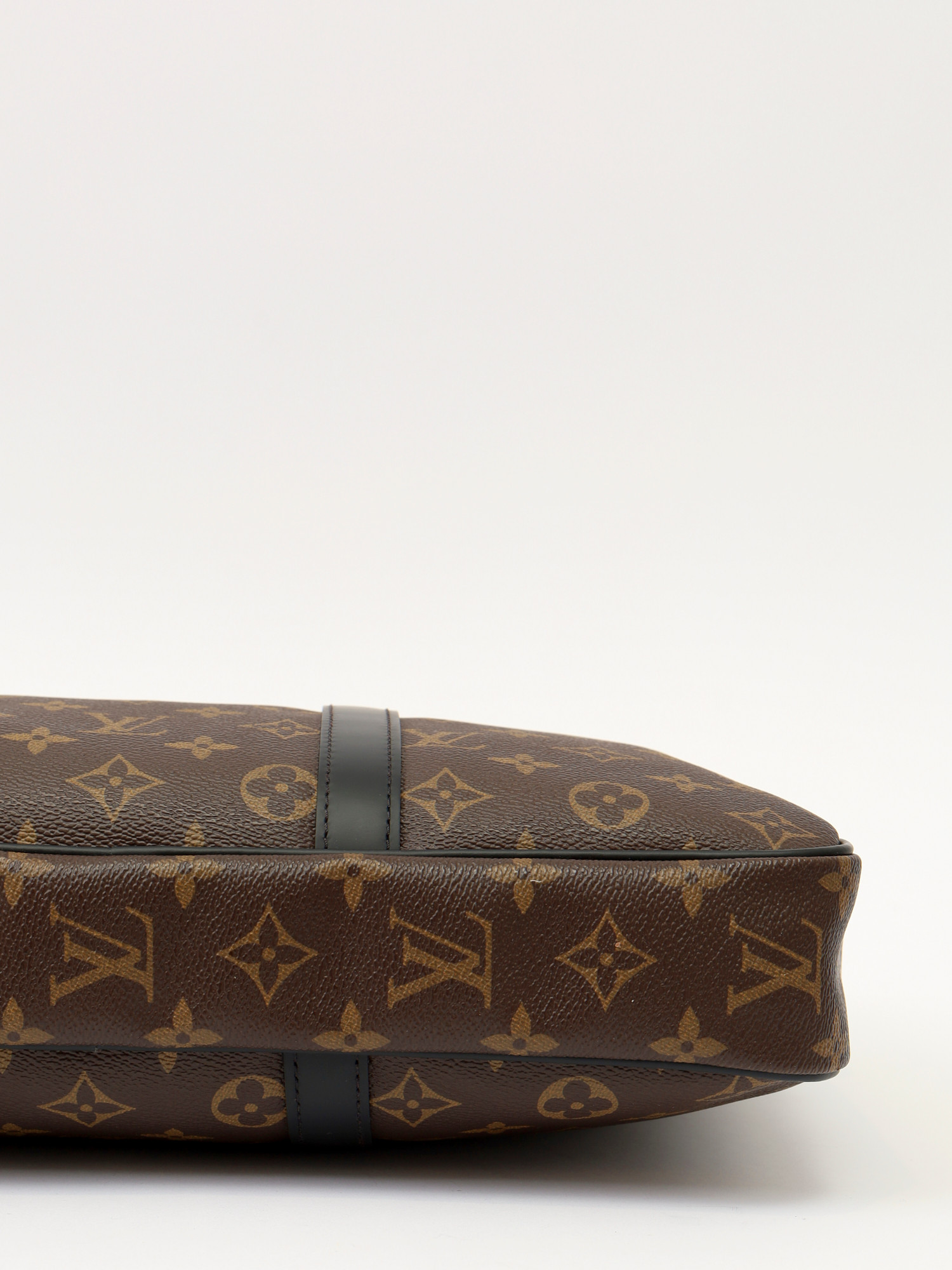 Louis Vuitton Porte-Documents Voyage  10