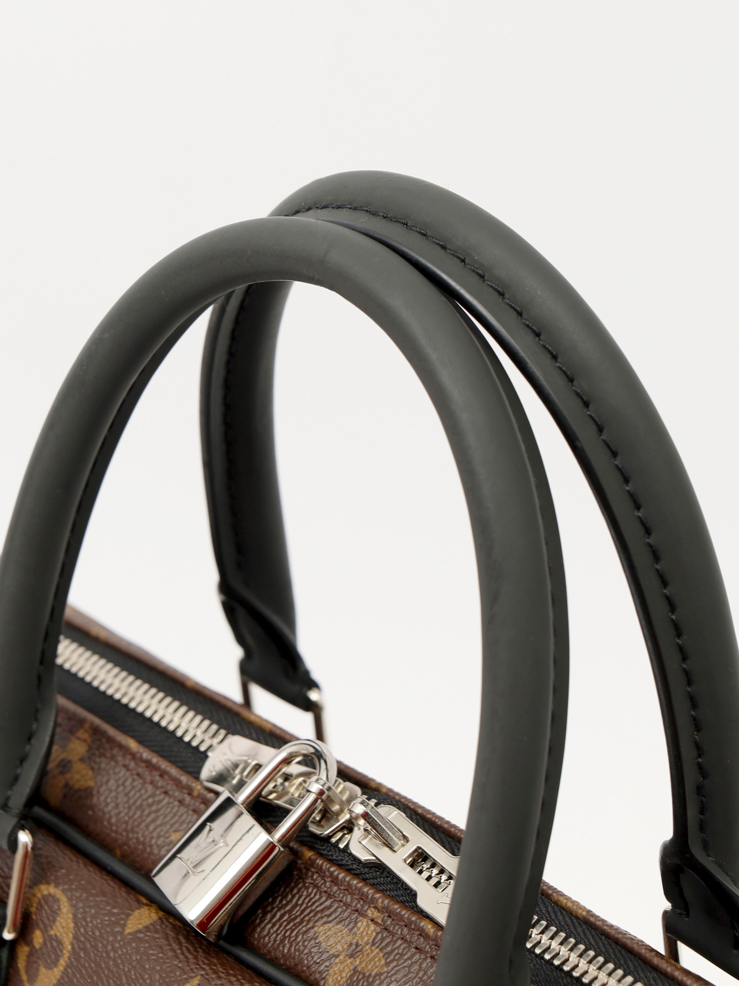 Louis Vuitton Porte-Documents Voyage  8