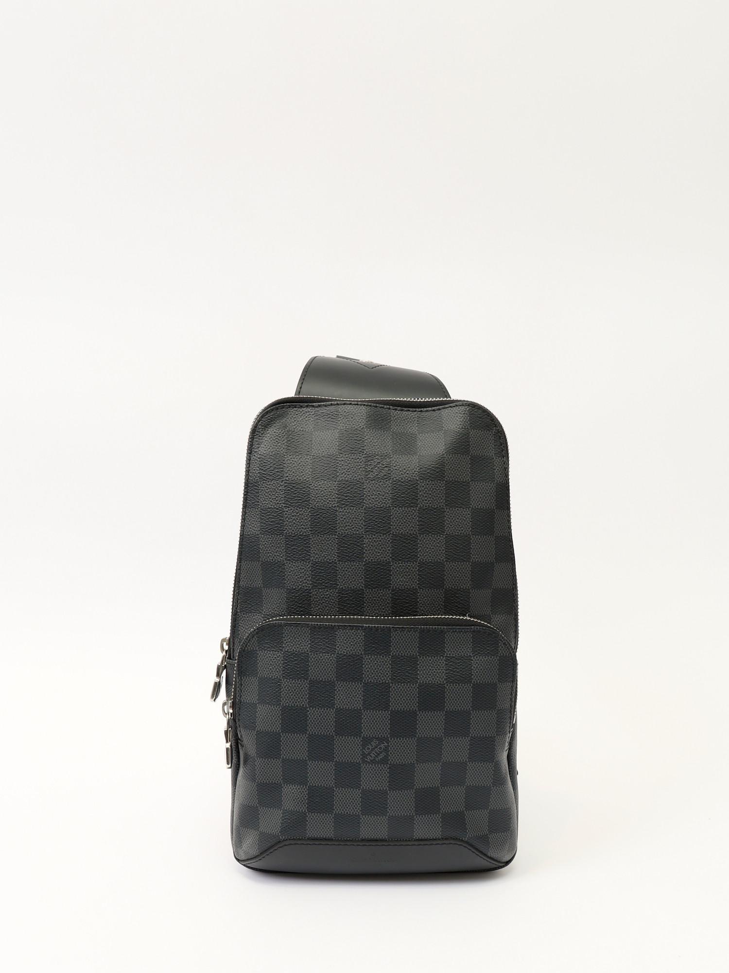 Louis Vuitton Avenue  0