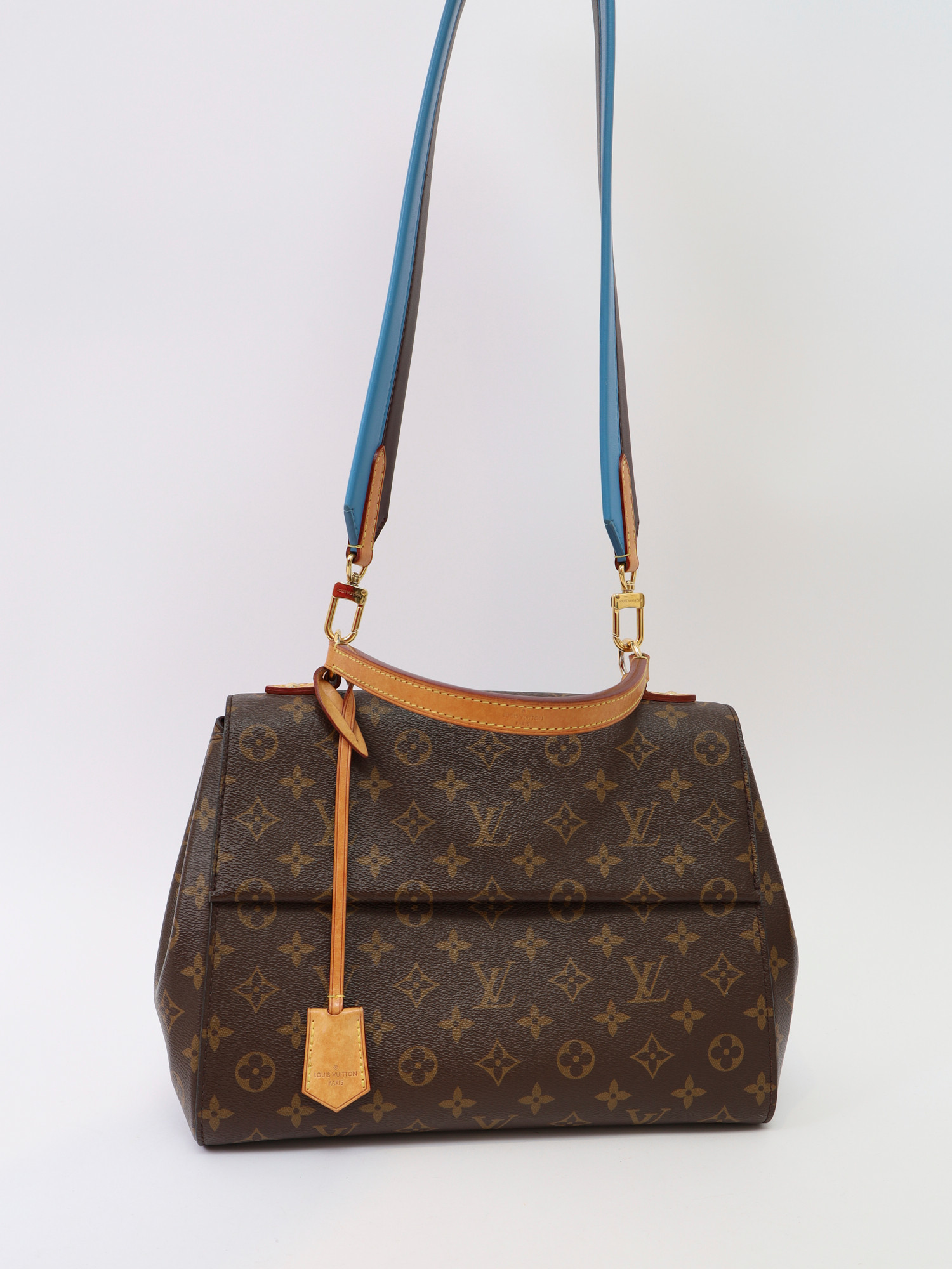 Louis Vuitton Cluny  4