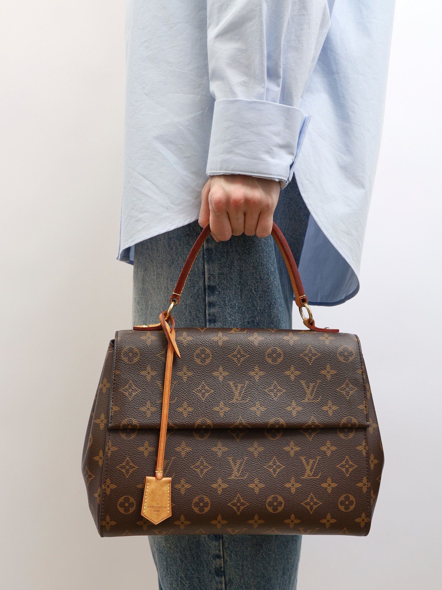 Louis Vuitton Cluny  1