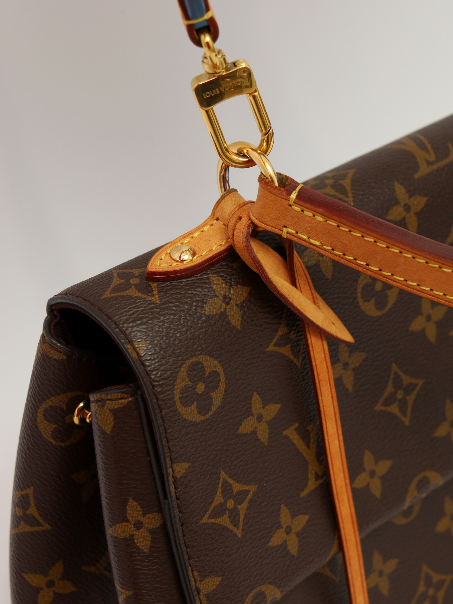 Louis Vuitton Cluny  6