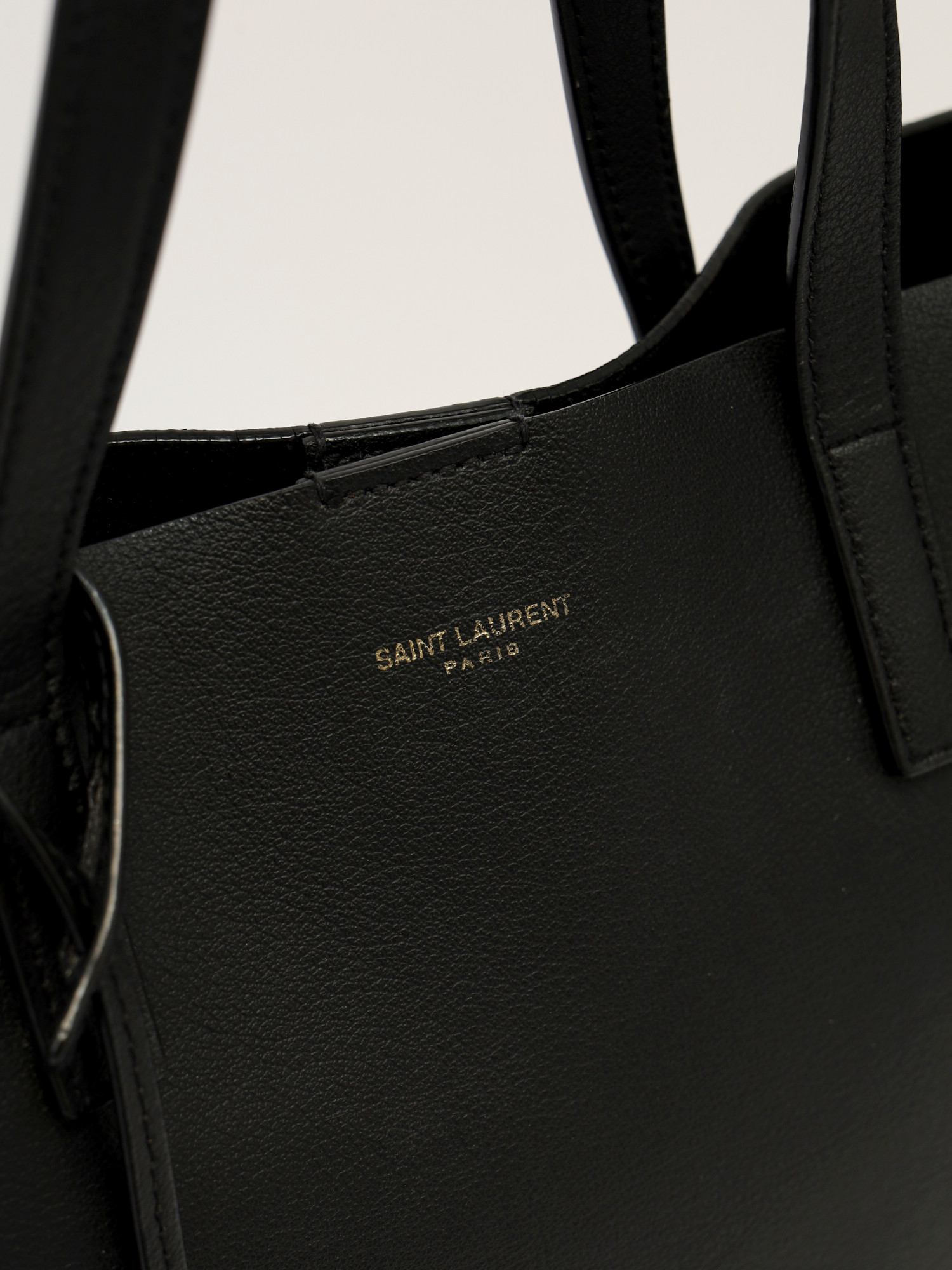 Saint Laurent Leather Bag 5