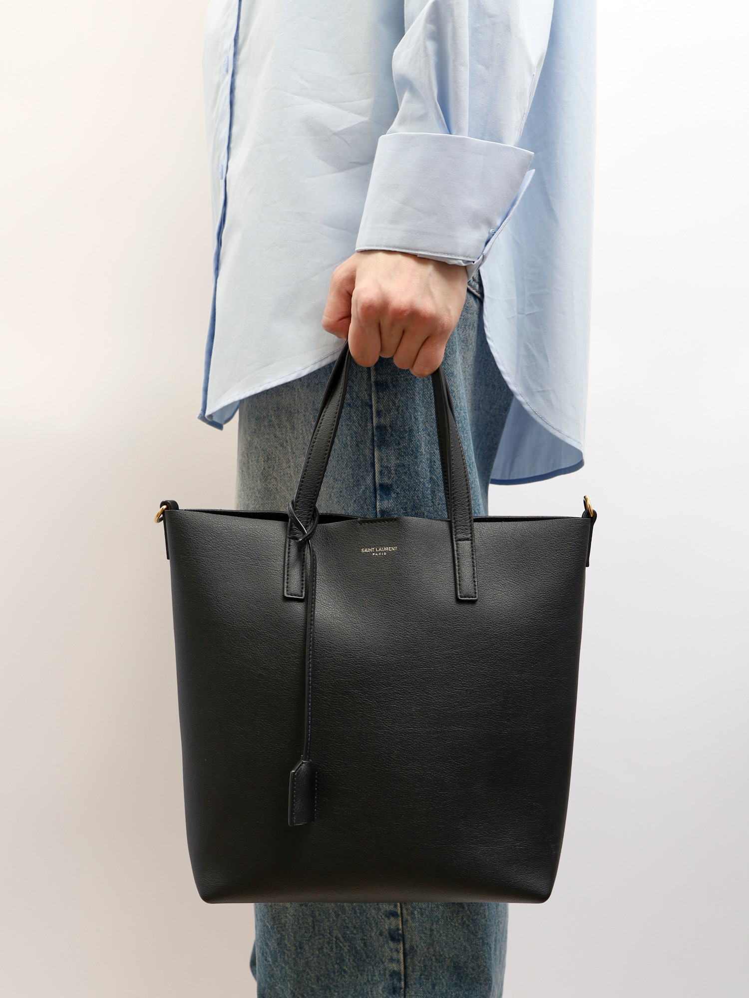 Saint Laurent Leather Bag 1