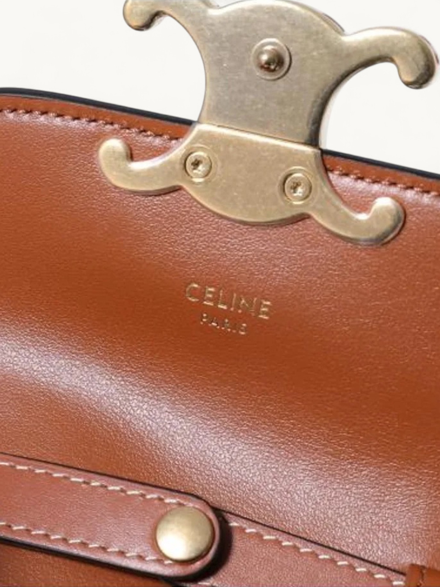 Celine Claude 5