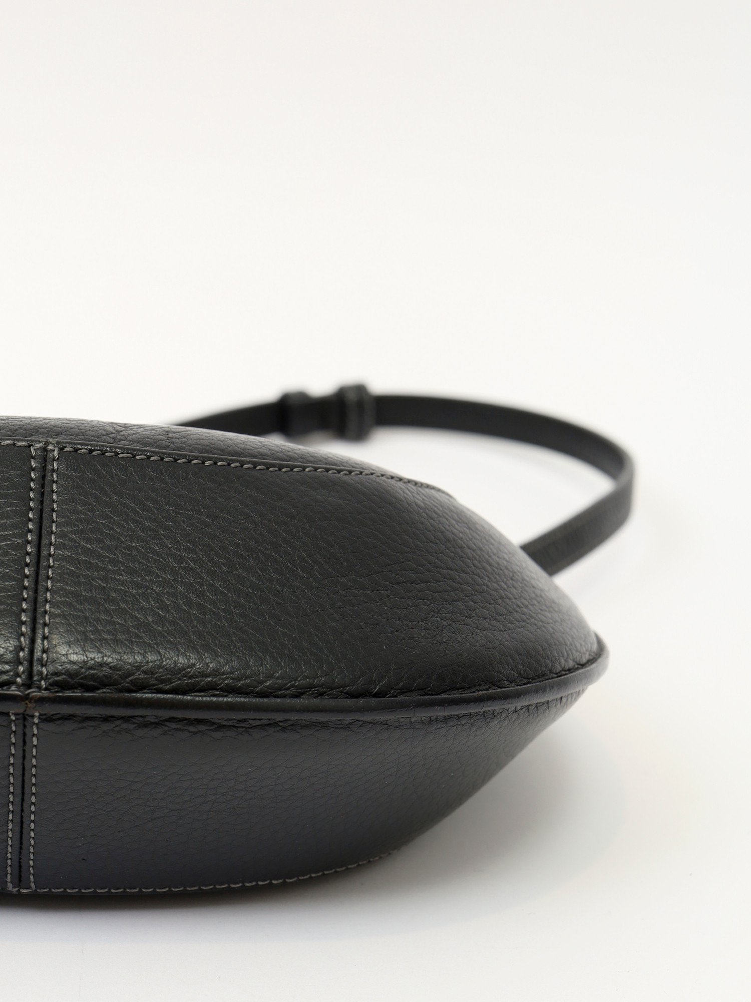 Loewe Leather Bag  9