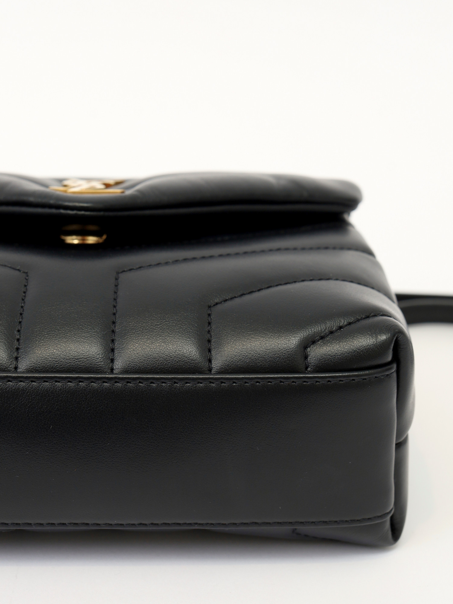 Saint Laurent Loulou 10