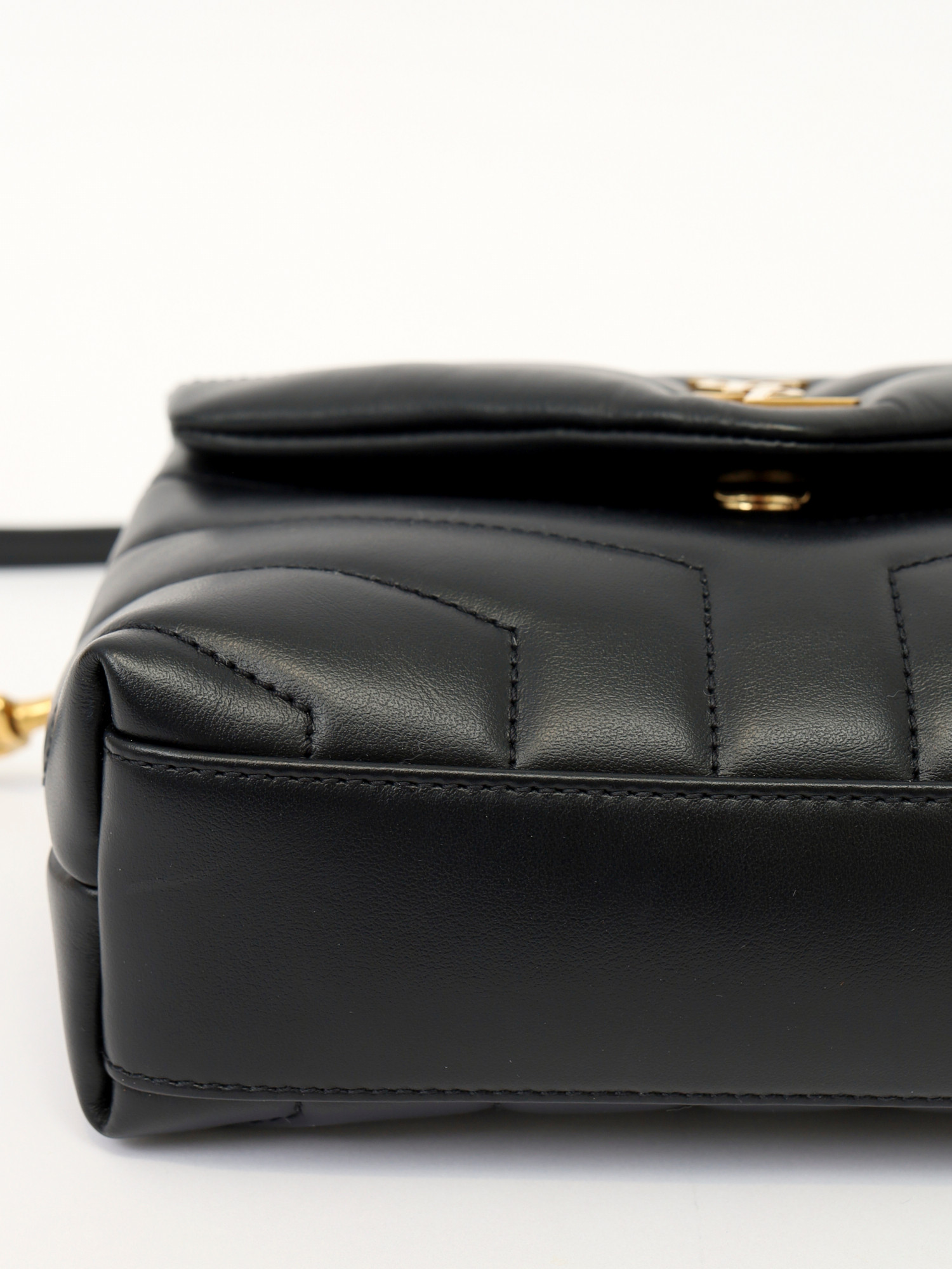 Saint Laurent Loulou 9