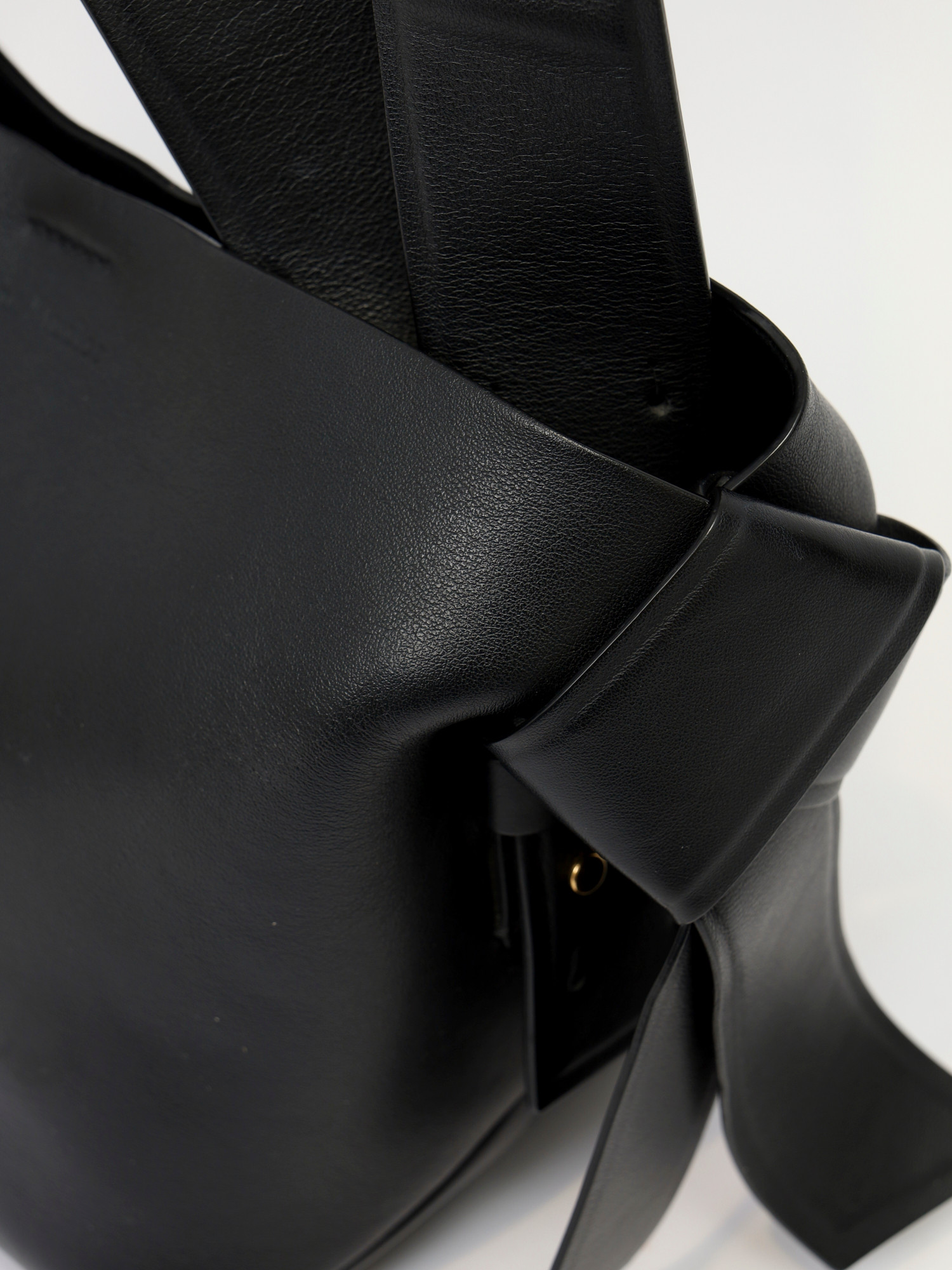 Acne Studios Musubi 7