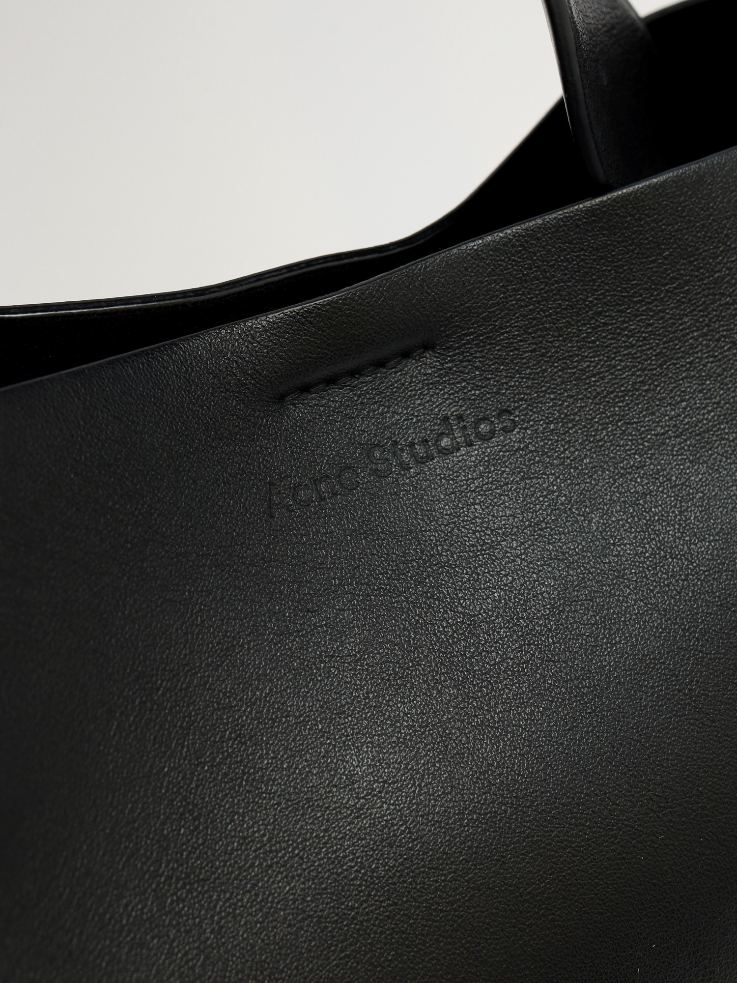 Acne Studios Musubi 5